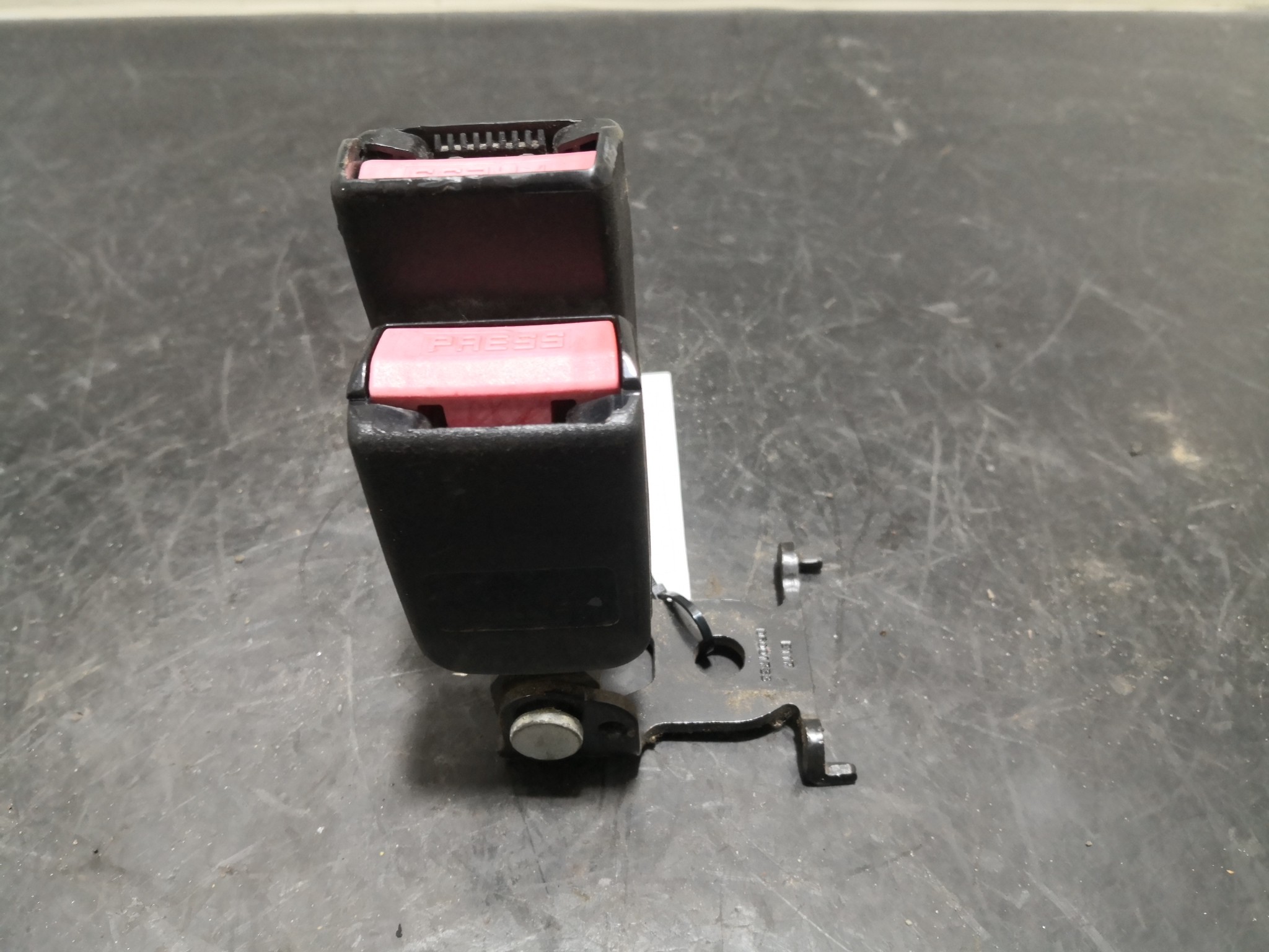 Engate Cinto Trás Esq RENAULT MEGANE II (BM0/1_, CM0/1_) | 01 - 12 Imagem-3