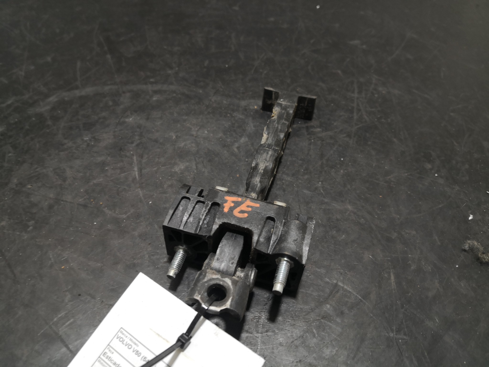 Esticador Porta Frente Esq VOLVO - ID S_98839