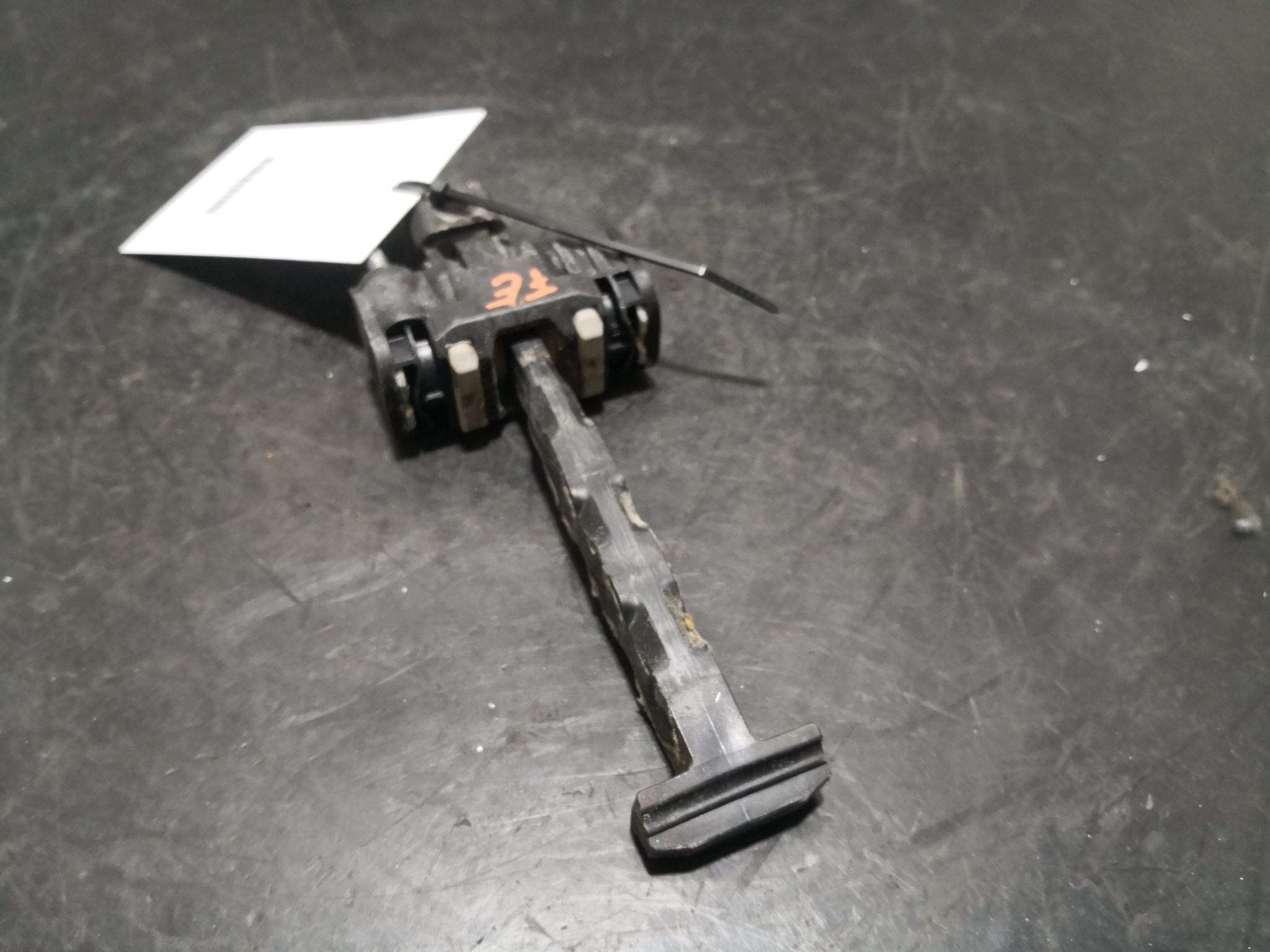 Esticador Porta Frente Esq VOLVO V50 (545) | 03 - 12 Imagem-1