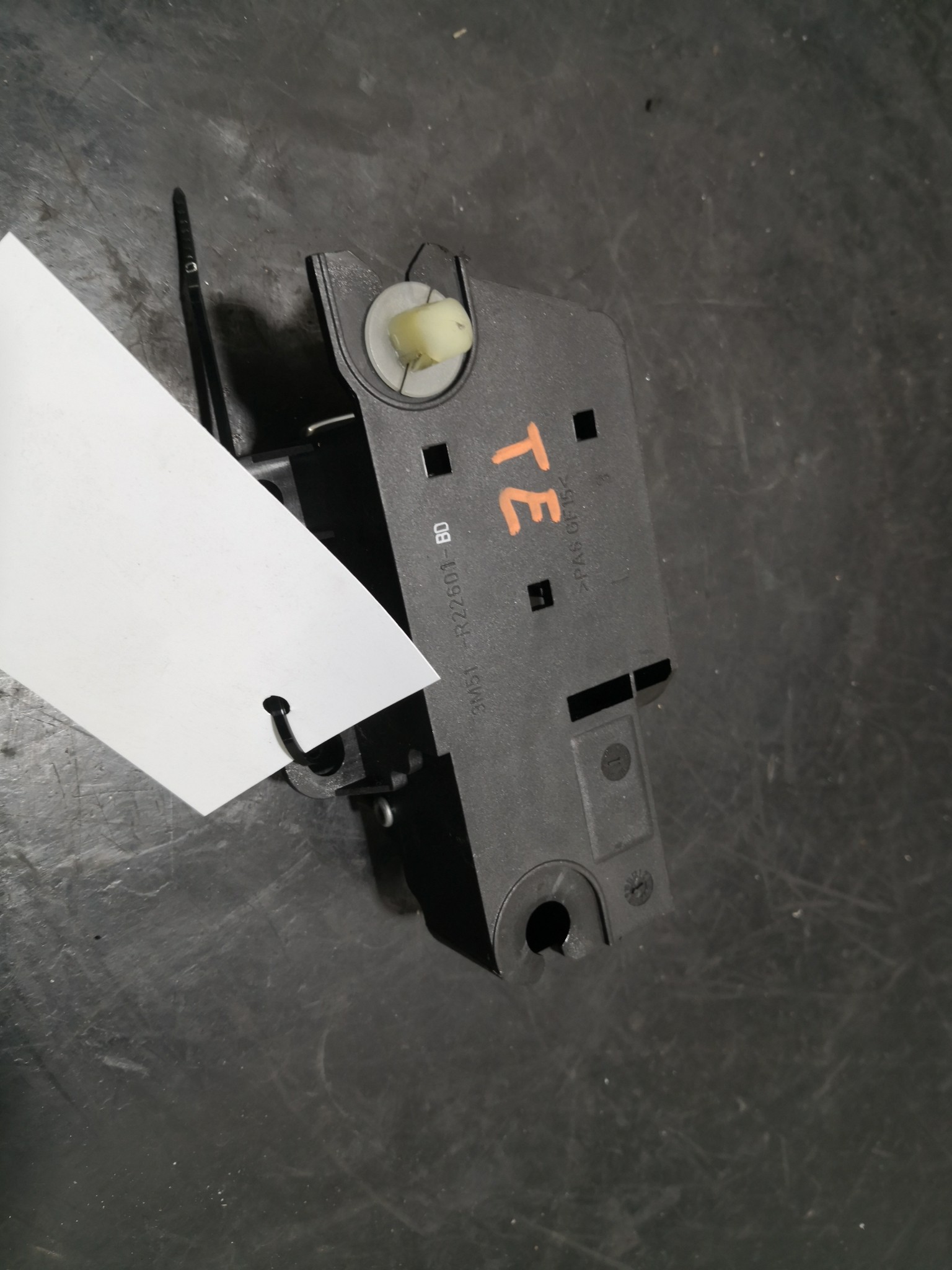 Puxador Interior Trás Esq FORD FOCUS II (DA_, HCP, DP) | 04 - 13 Imagem-1