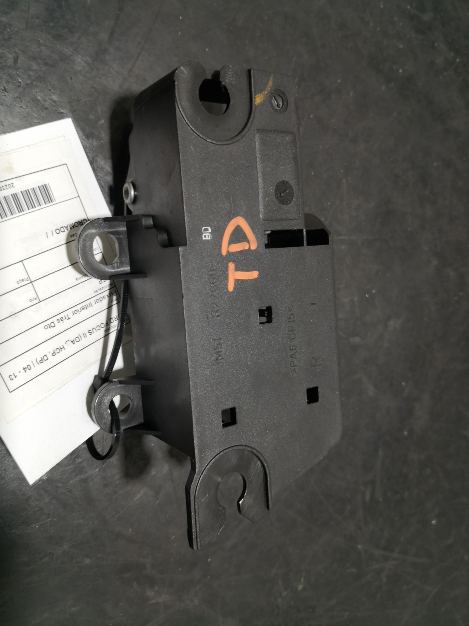 Puxador Interior Trás Dto FORD FOCUS II (DA_, HCP, DP) | 04 - 13 Imagem-1