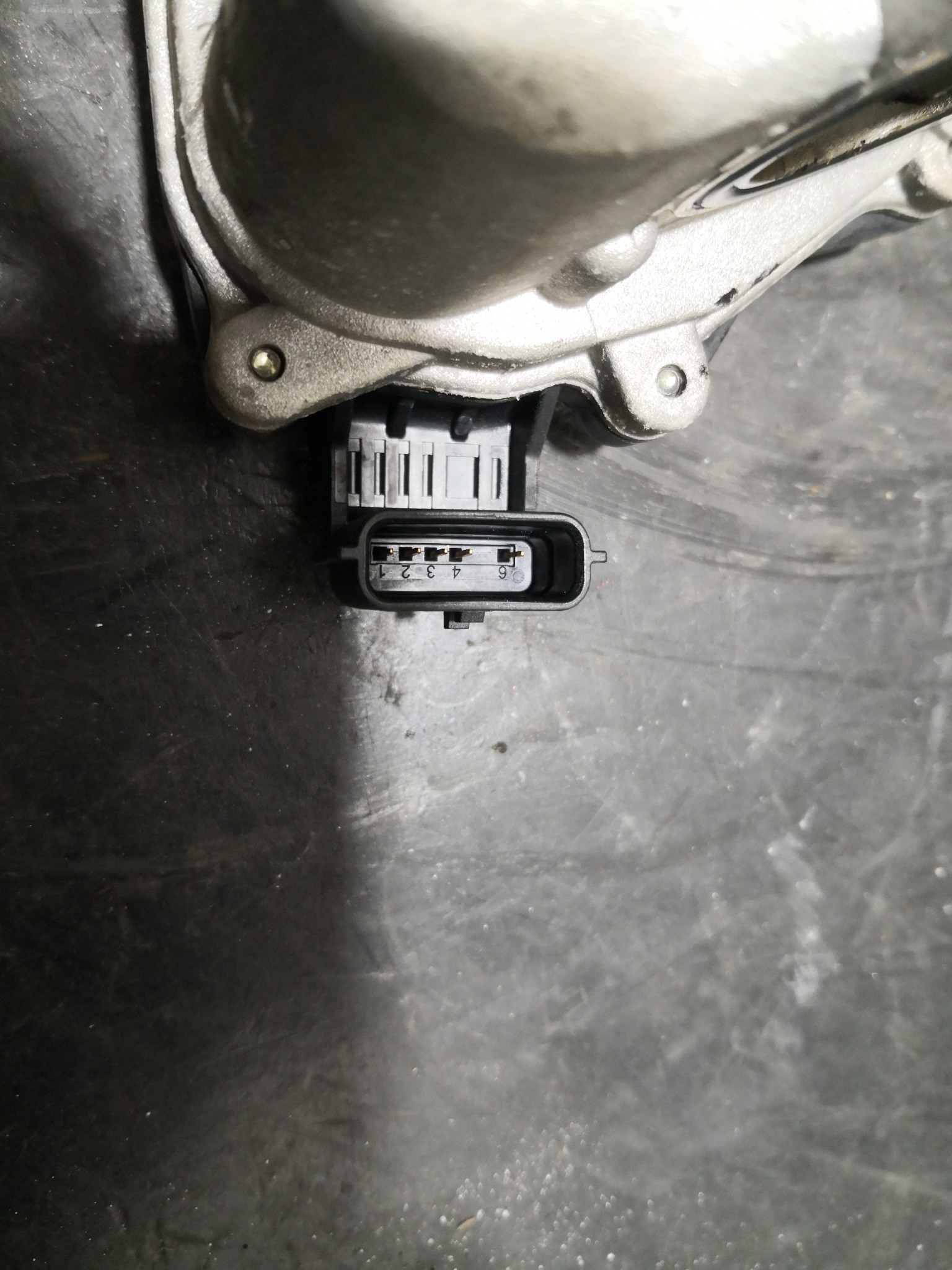 Borboleta de Admissão RENAULT MEGANE III Hatchback (BZ0/1_) | 08 -  Imagem-1