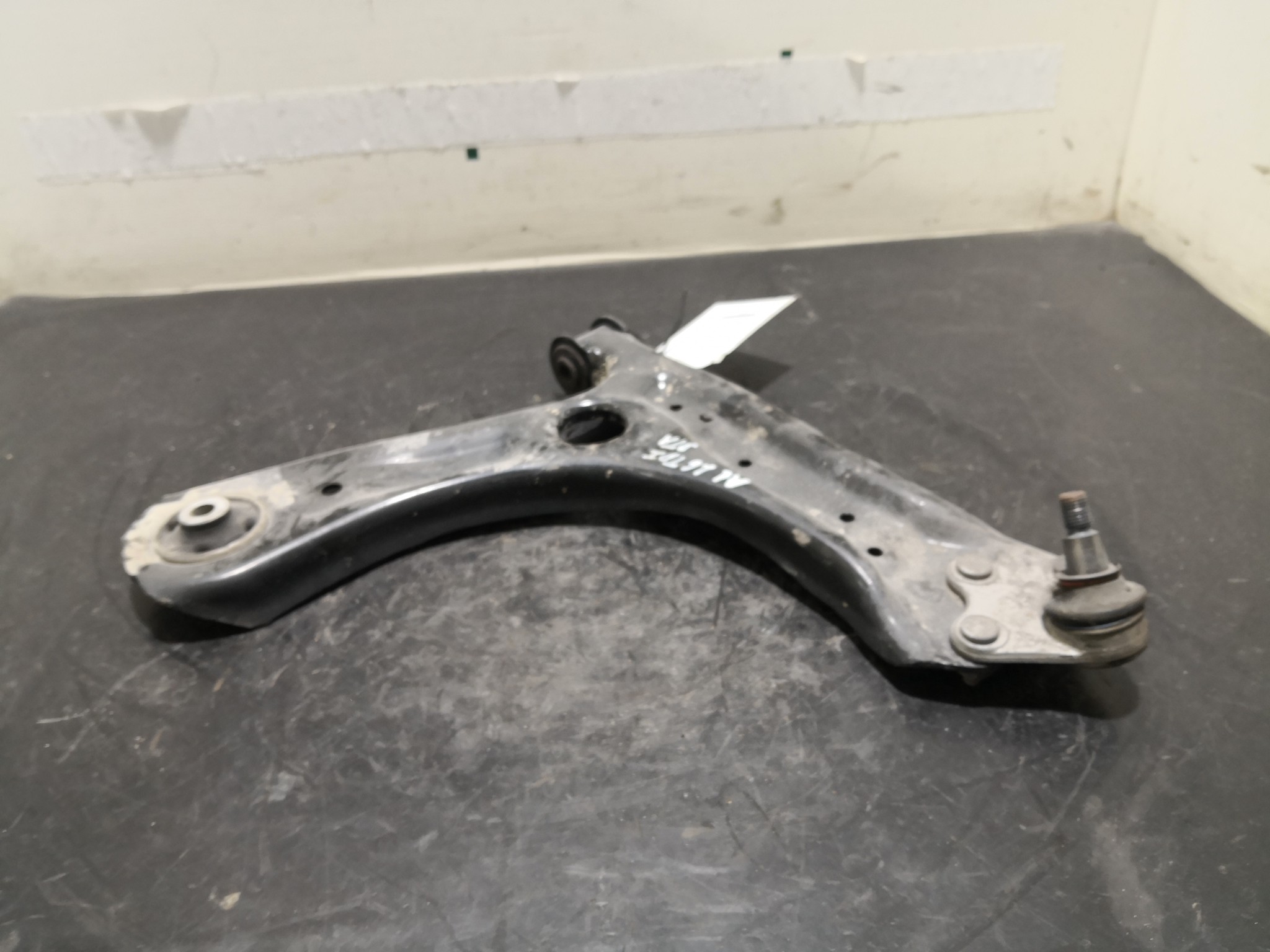 Braço Suspensão Frente Dto AUDI A1 (8X1, 8XK) | 10 - 18 Imagem-1