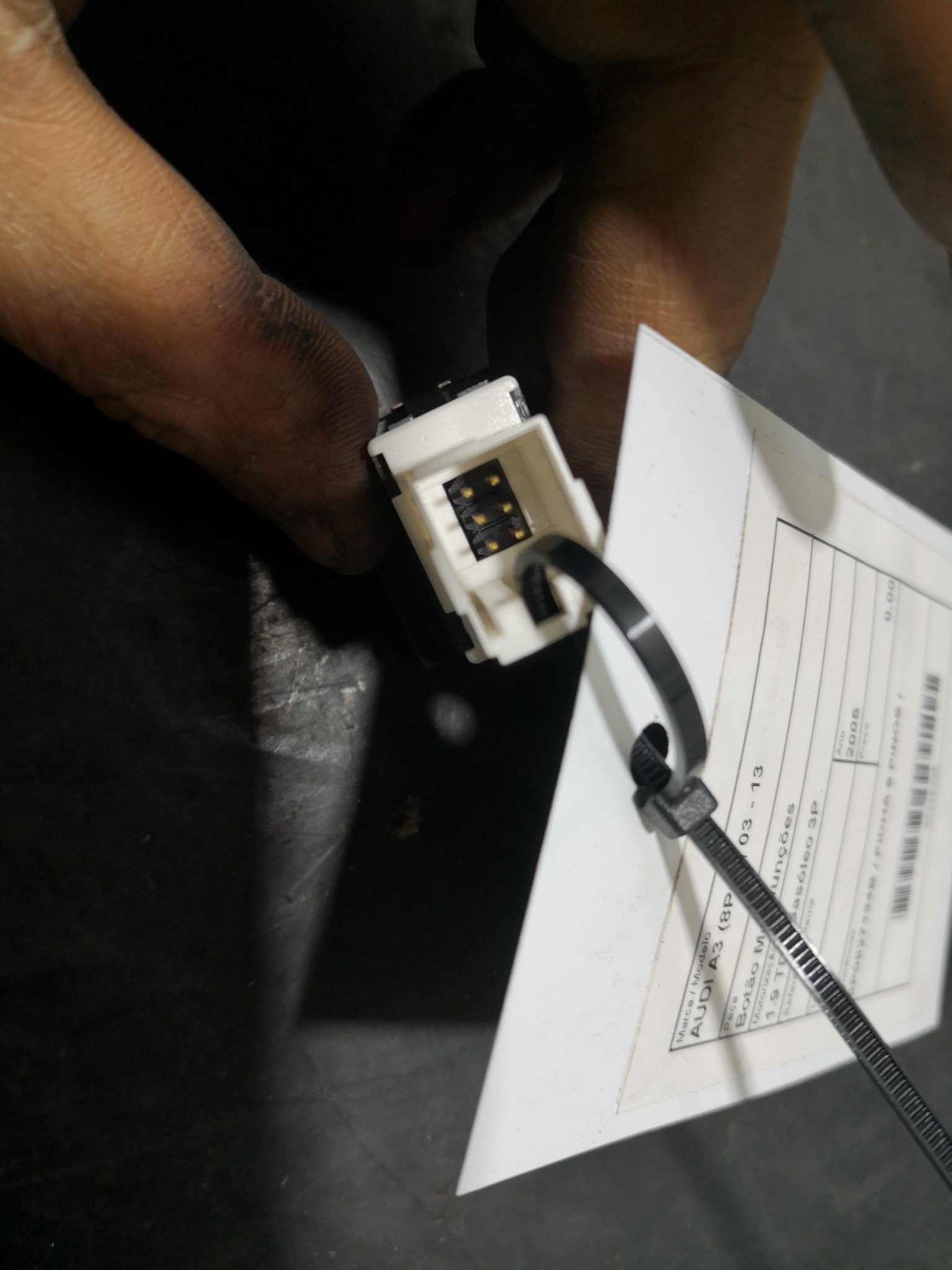 Botão Multifunções AUDI A3 (8P1) | 03 - 13 Imagem-2