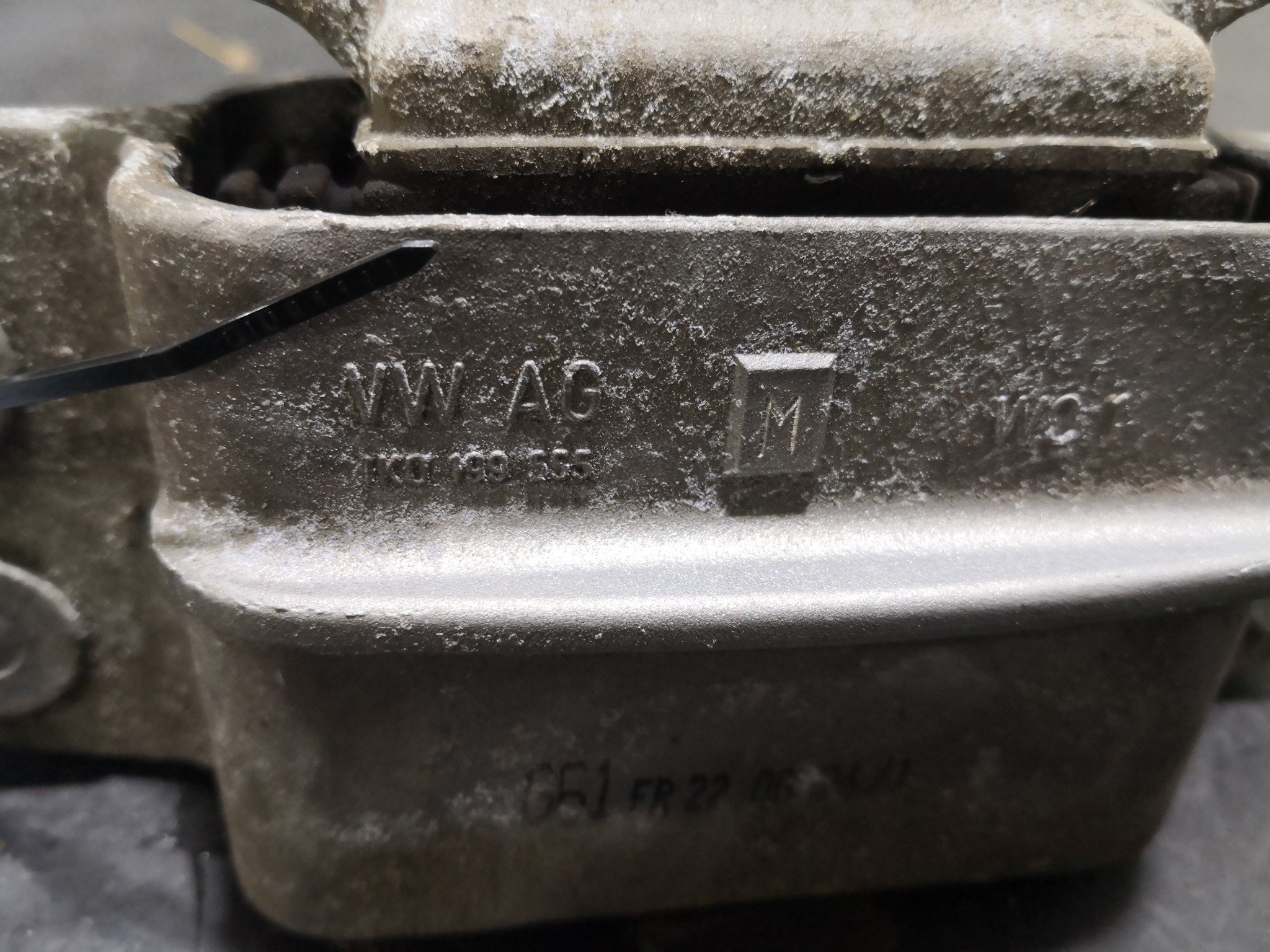 Apoio de Motor AUDI A3 (8P1) | 03 - 13 Imagem-1