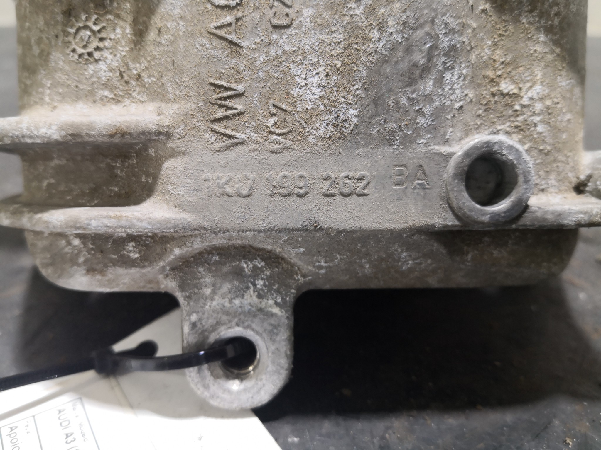 Apoio de Motor AUDI A3 (8P1) | 03 - 13 Imagem-2