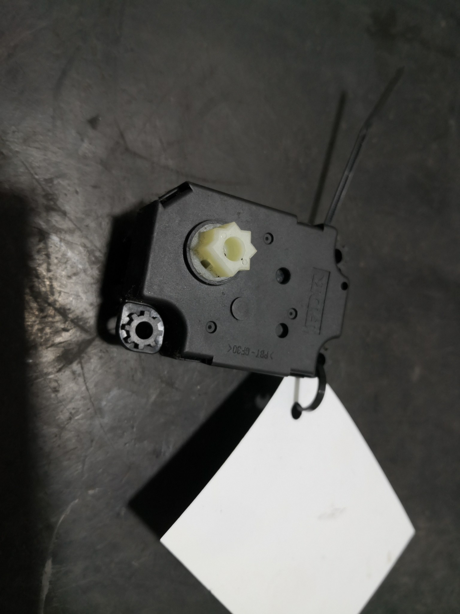 Motor de Comporta MINI MINI (R56) | 05 - 14 Imagem-3