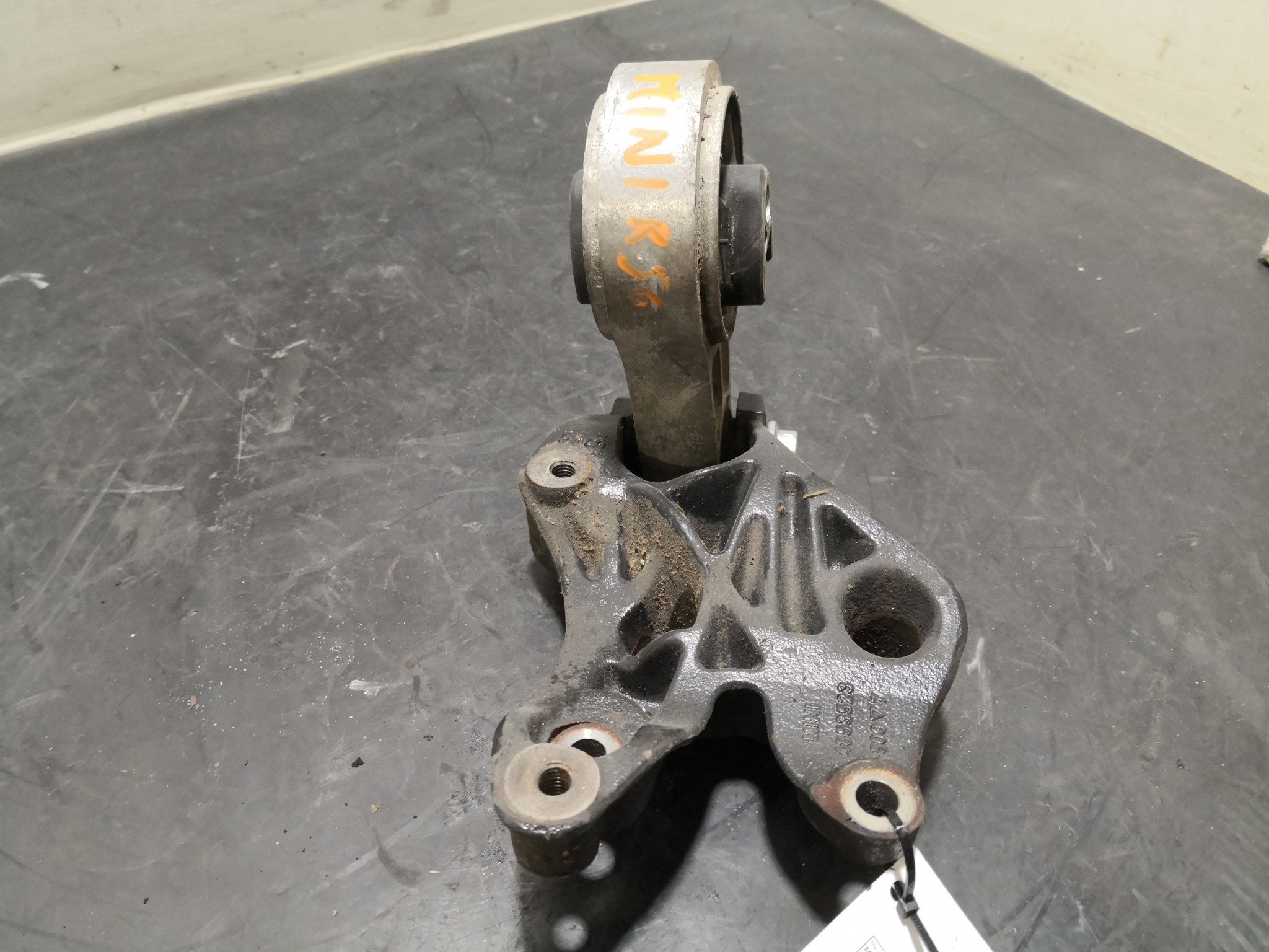 Apoio de Motor MINI MINI (R56) | 05 - 14 Imagem-1