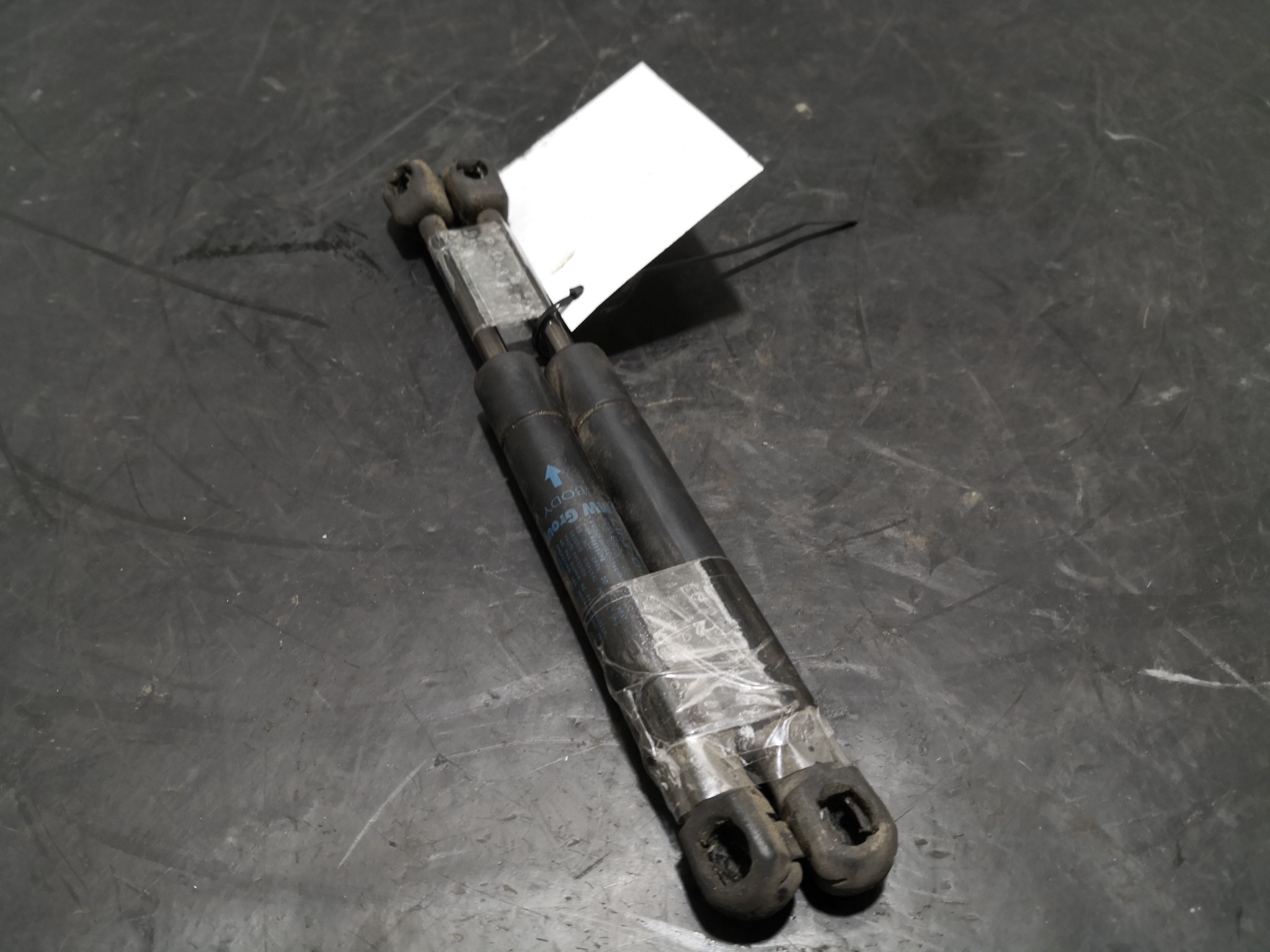 Amortecedor de Capot MINI MINI (R56) | 05 - 14 Imagem-1