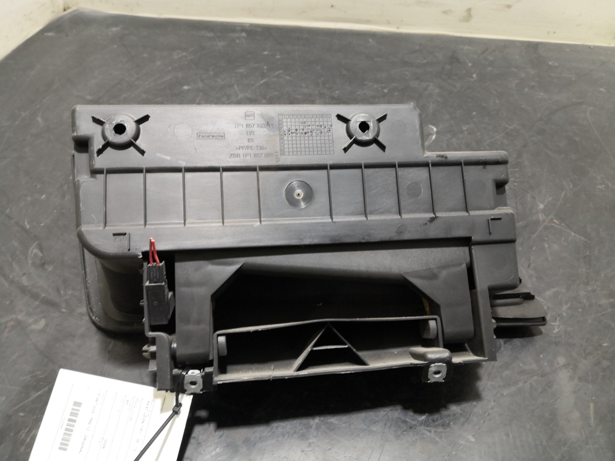 Porta Luvas SEAT LEON (1P1) | 05 - 13 Imagem-2