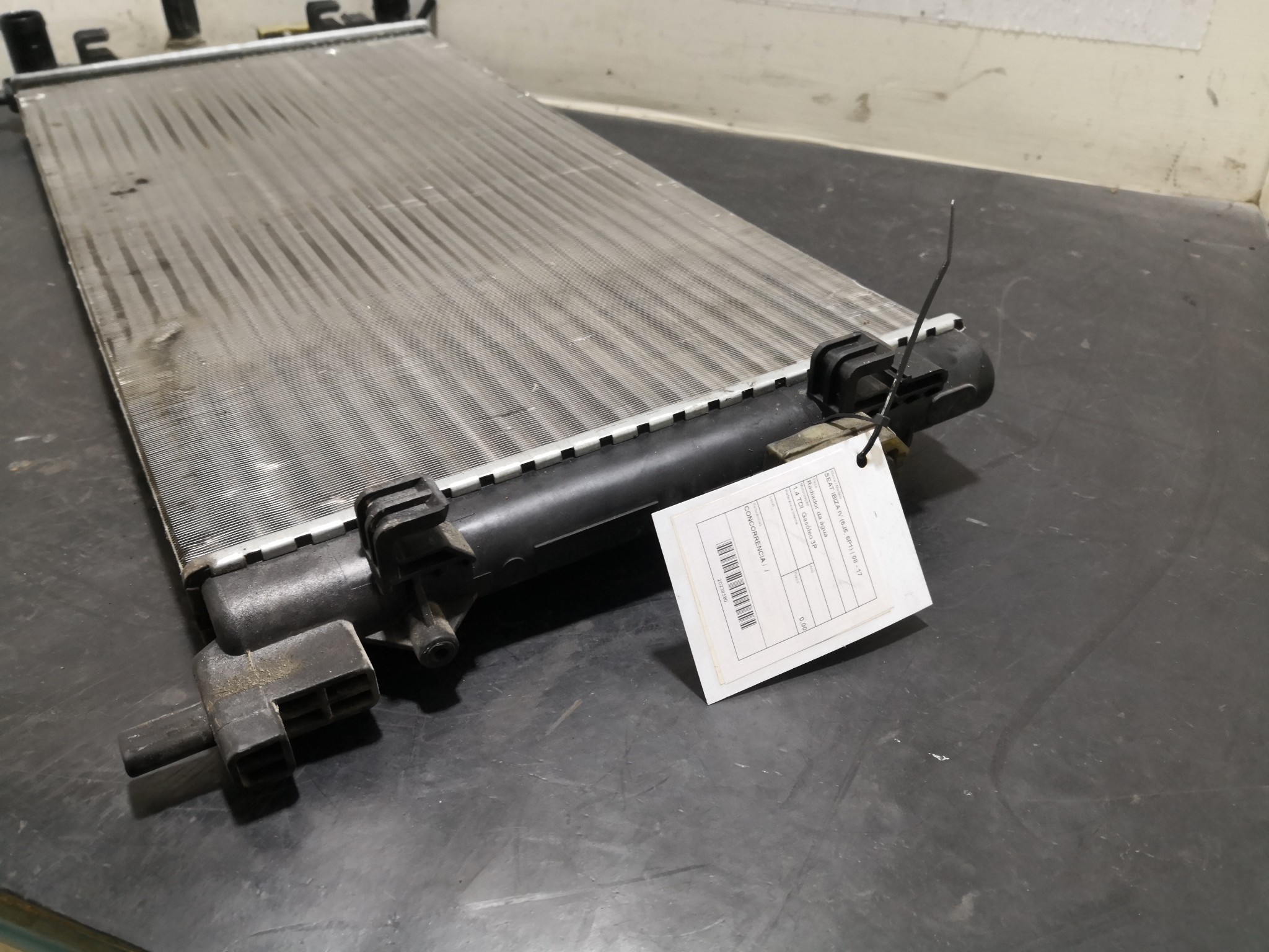 Radiador da água SEAT IBIZA IV (6J5, 6P1) | 08 - 17 Imagem-1