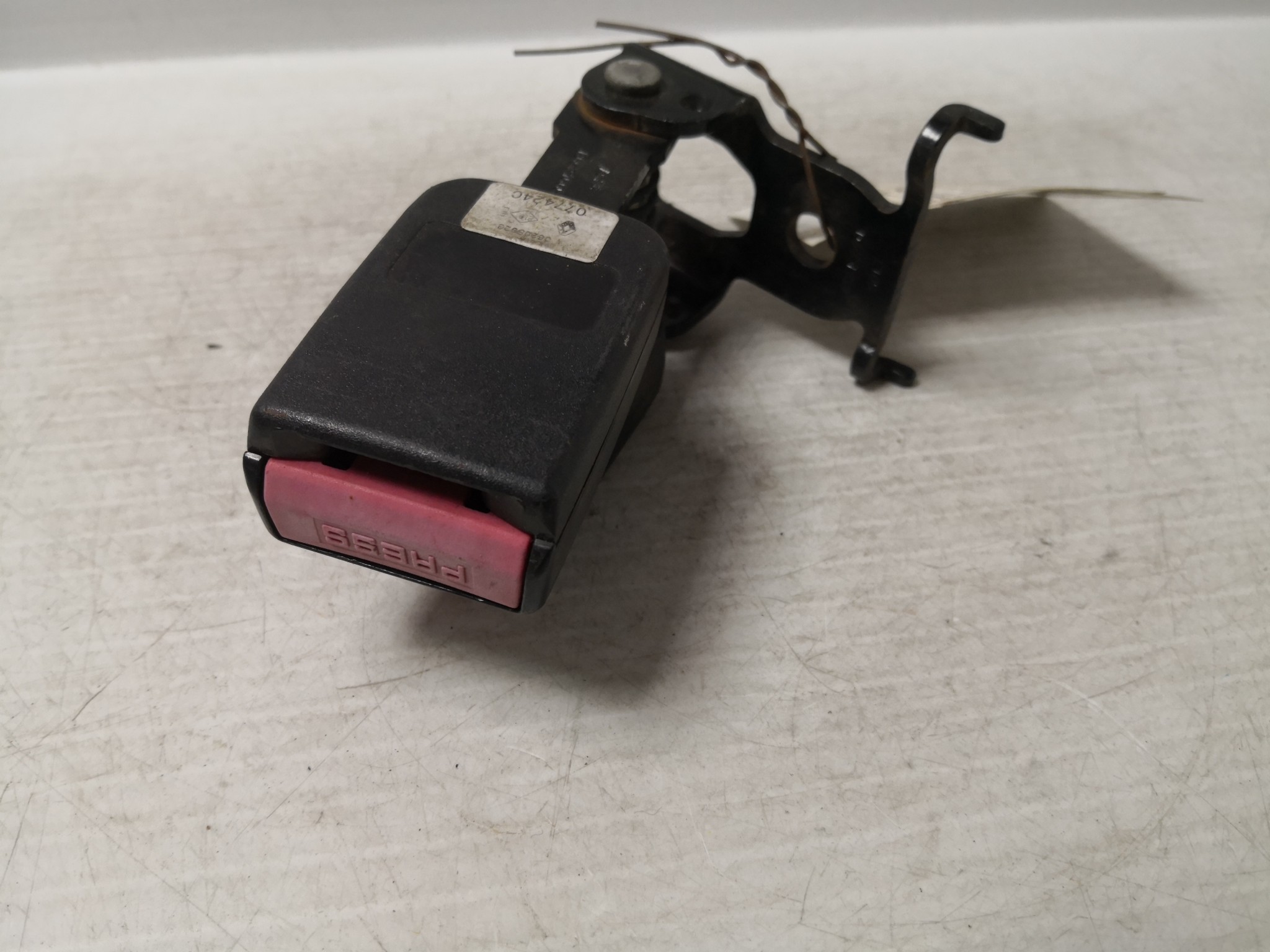 Engate Cinto Trás Esq RENAULT - ID S_54286