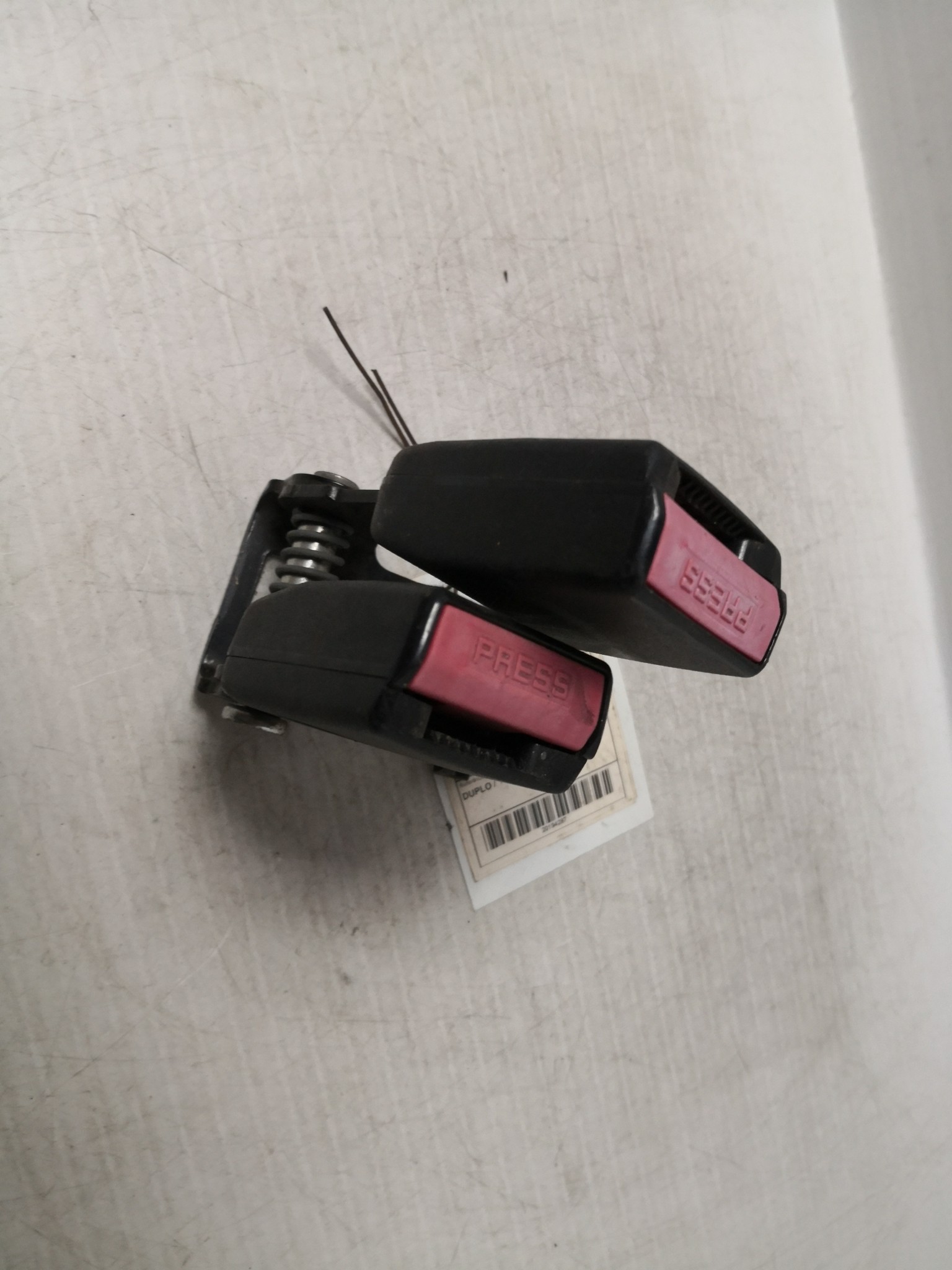 Engate Cinto Trás Esq RENAULT MEGANE II Grandtour (KM0/1_) | 03 - 12 Imagem-1