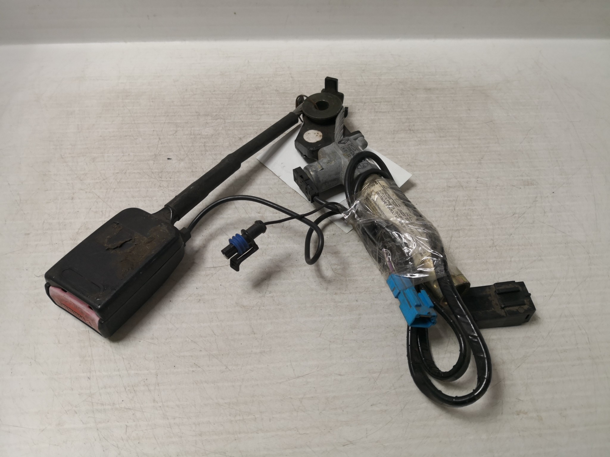 Engate Cinto Frente Esq RENAULT LAGUNA I (B56_, 556_) | 93 - 02 Imagem-3