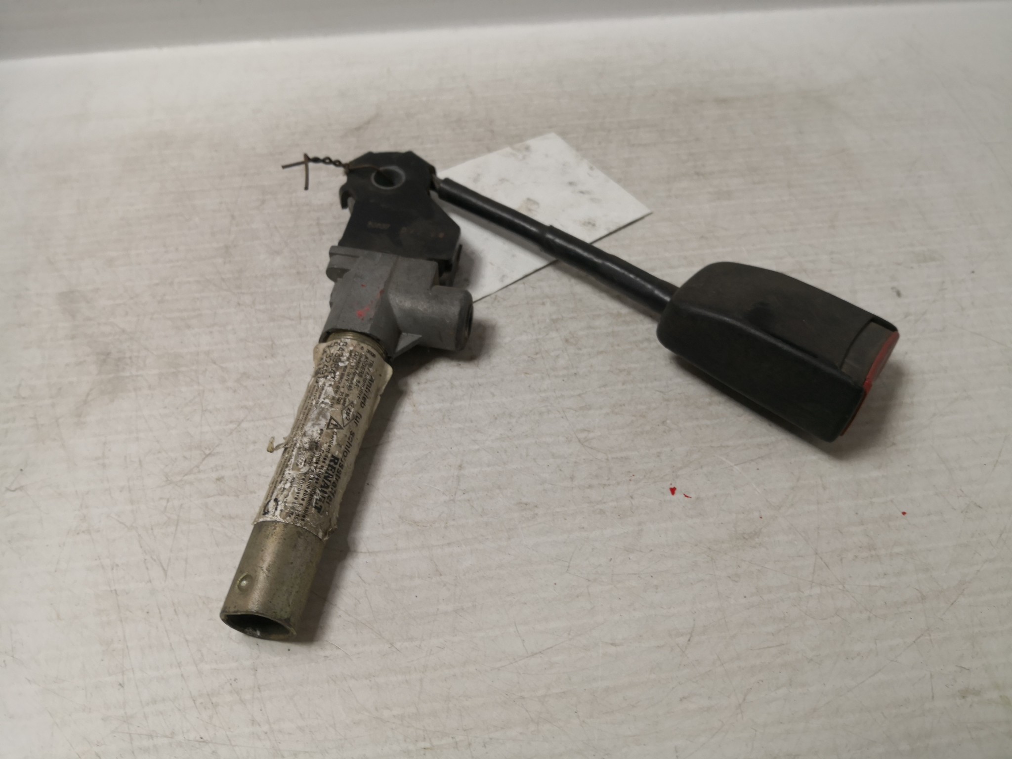 Engate Cinto Frente Esq RENAULT - ID S_54276