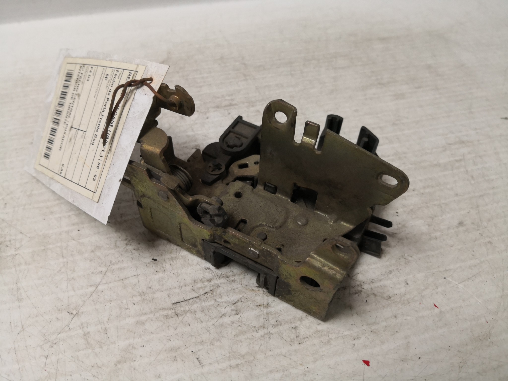 Fecho da Porta Frente Esq RENAULT MEGANE I (BA0/1_) | 95 - 04 Imagem-1