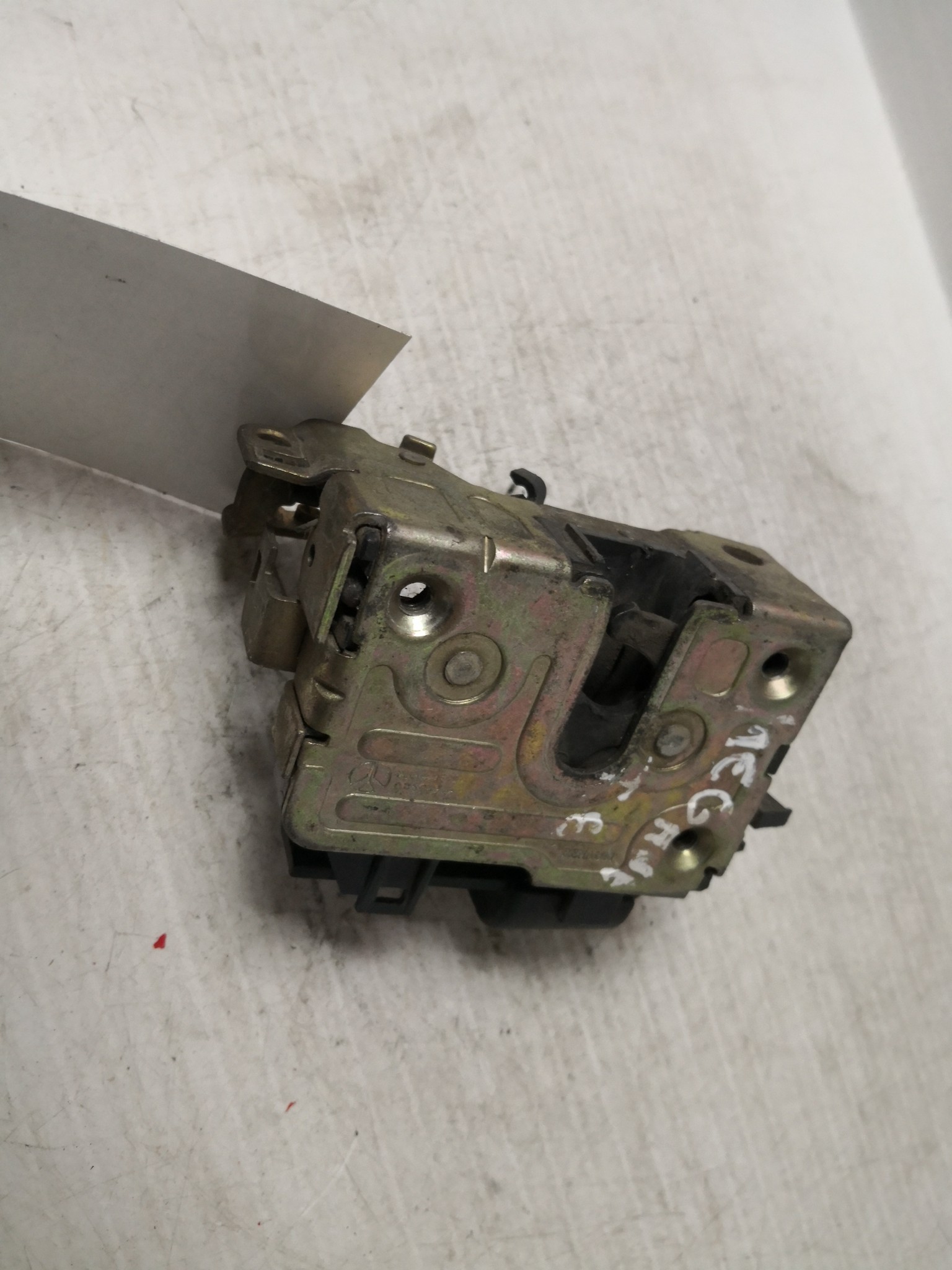 Fecho da Porta Frente Esq RENAULT MEGANE I (BA0/1_) | 95 - 04 Imagem-3