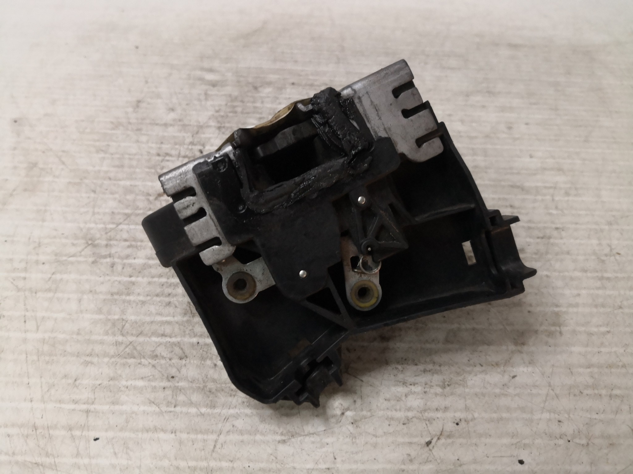 Fecho da Porta Frente Esq OPEL - ID S_34474