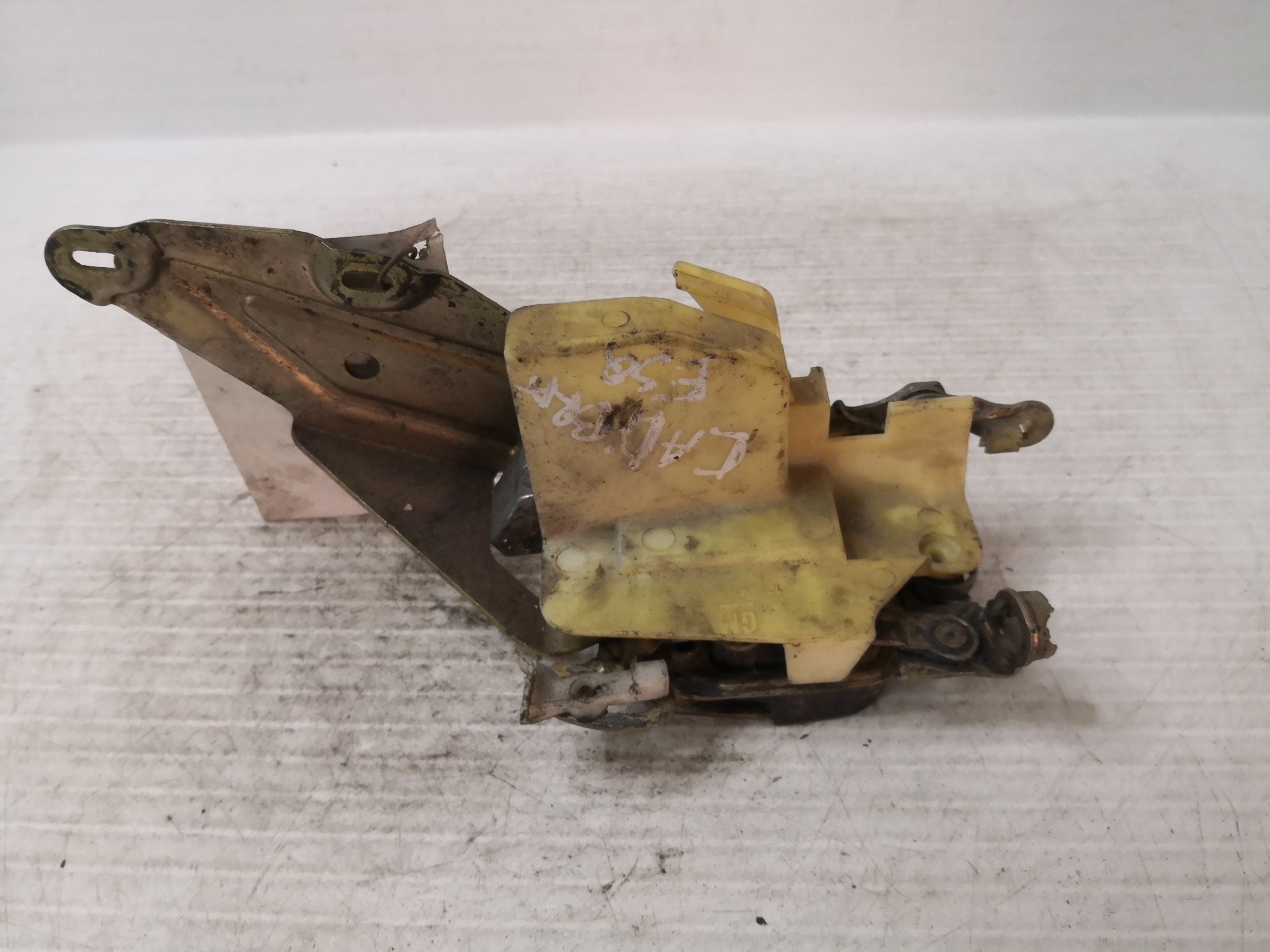 Fecho da Porta Frente Esq OPEL - ID S_34489