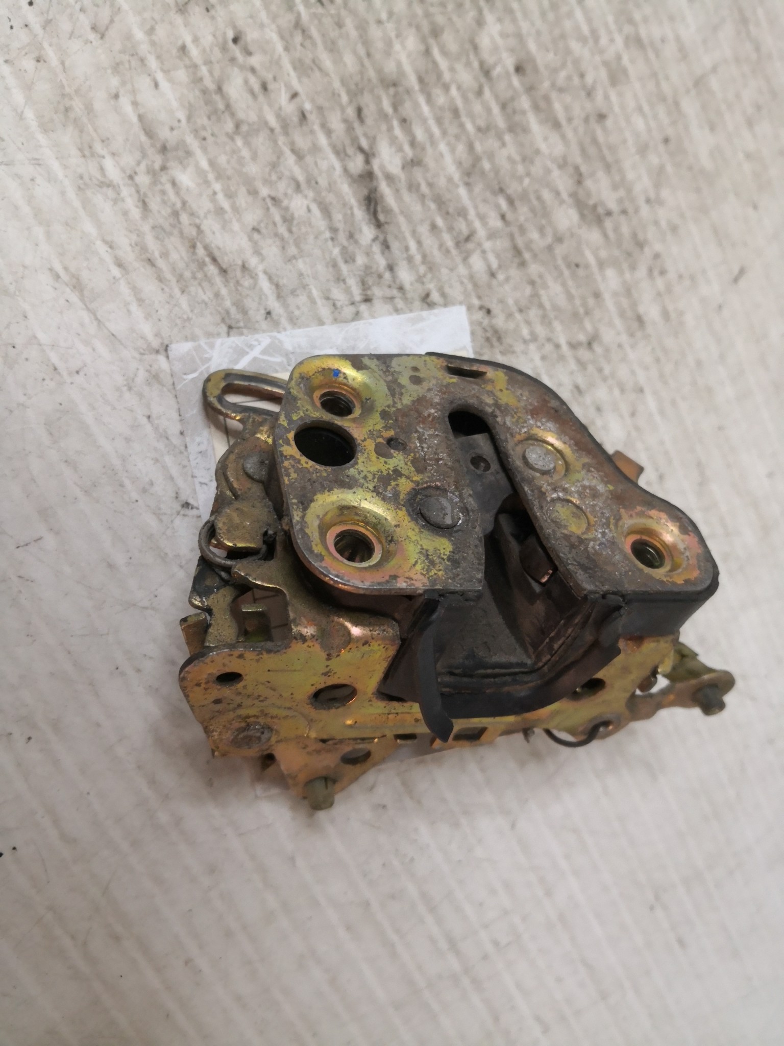 Fecho da Porta Frente Esq OPEL CORSA B (S93) | 93 - 02 Imagem-2