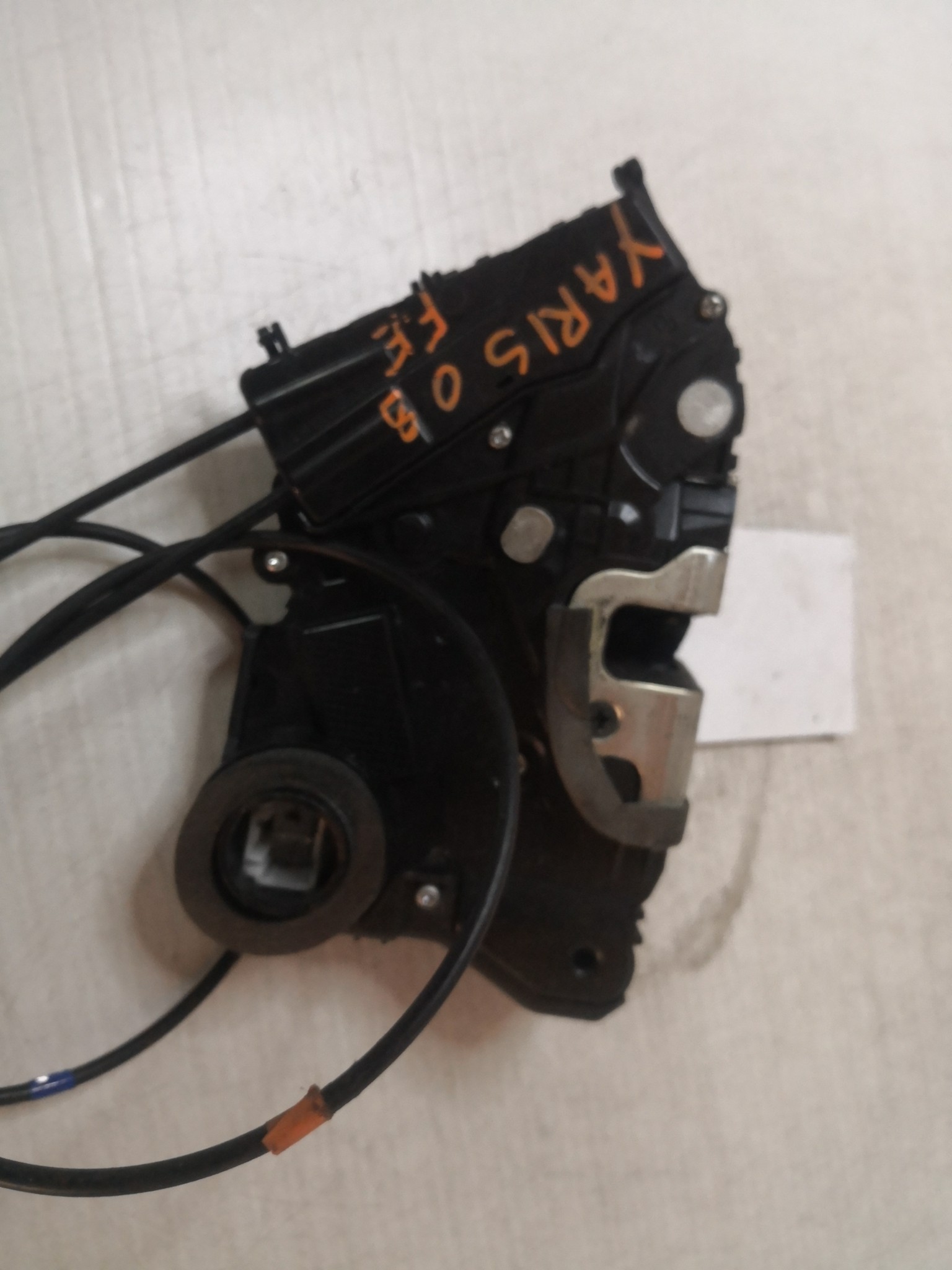 Fecho da Porta Frente Esq TOYOTA YARIS (_P9_) | 05 - 14 Imagem-3