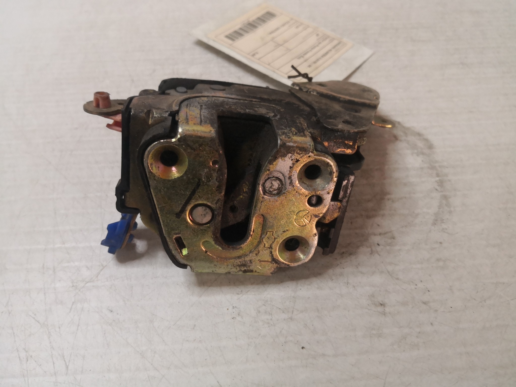 Fecho da Porta Frente Esq NISSAN ALMERA II (N16) | 00 -  Imagem-1