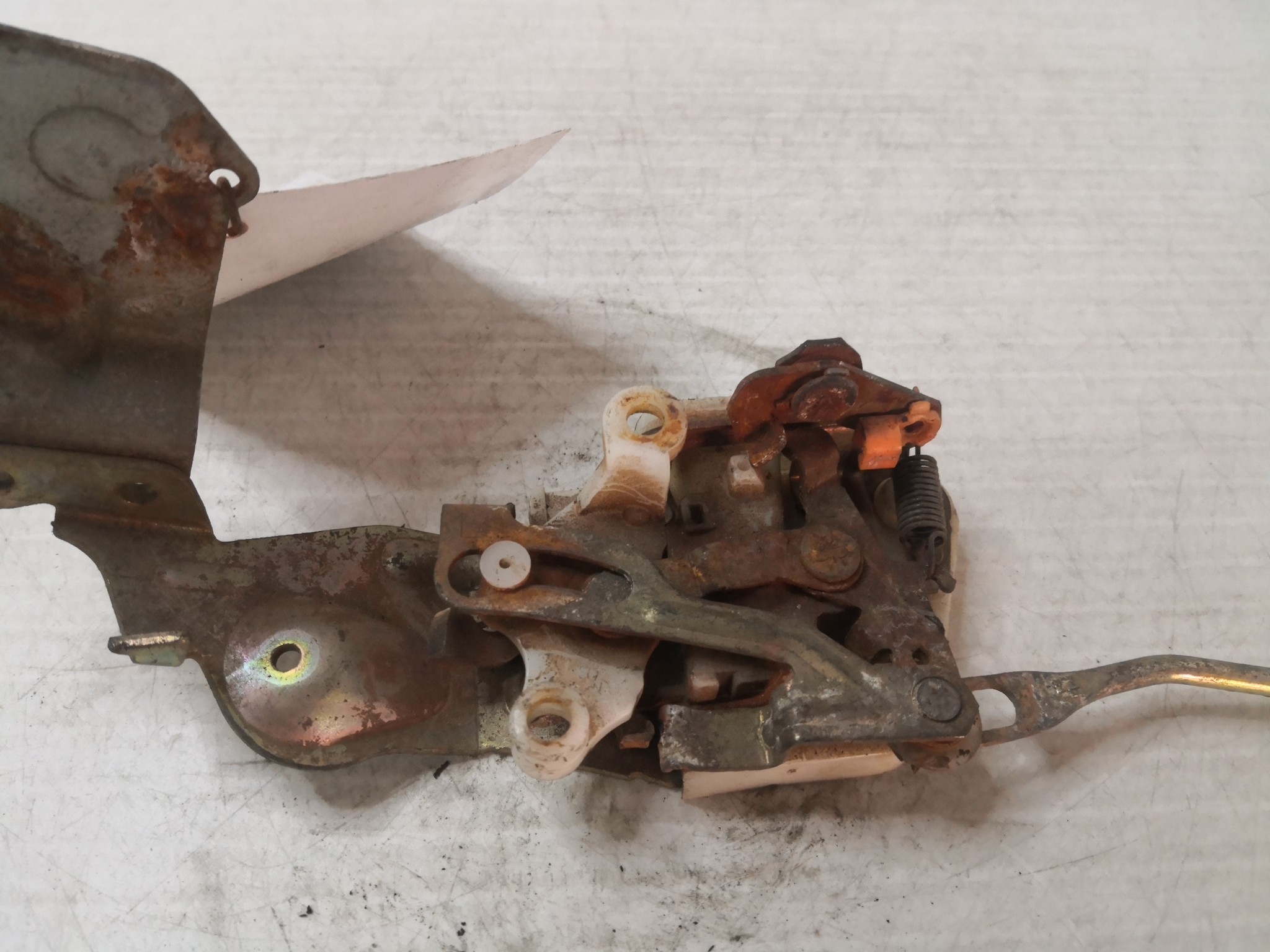 Fecho da Porta Frente Esq MITSUBISHI LANCER V (CB_A, CD_A, CE_A) | 91 - 96 Imagem-1