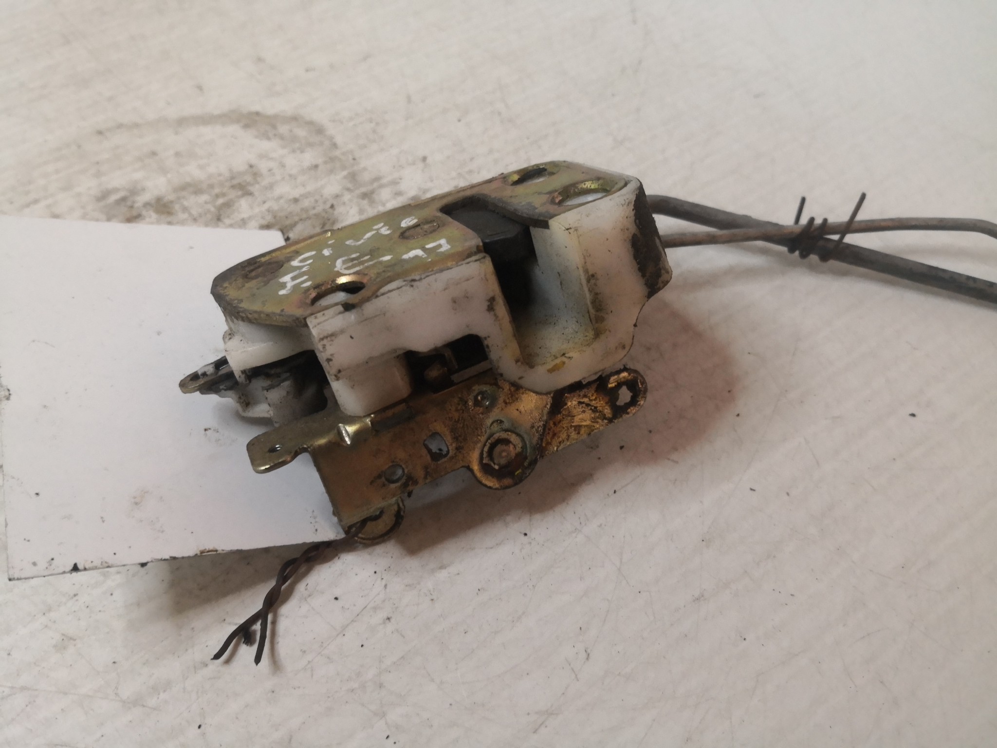 Fecho da Porta Frente Esq ROVER 400 (RT) | 95 - 00 Imagem-1