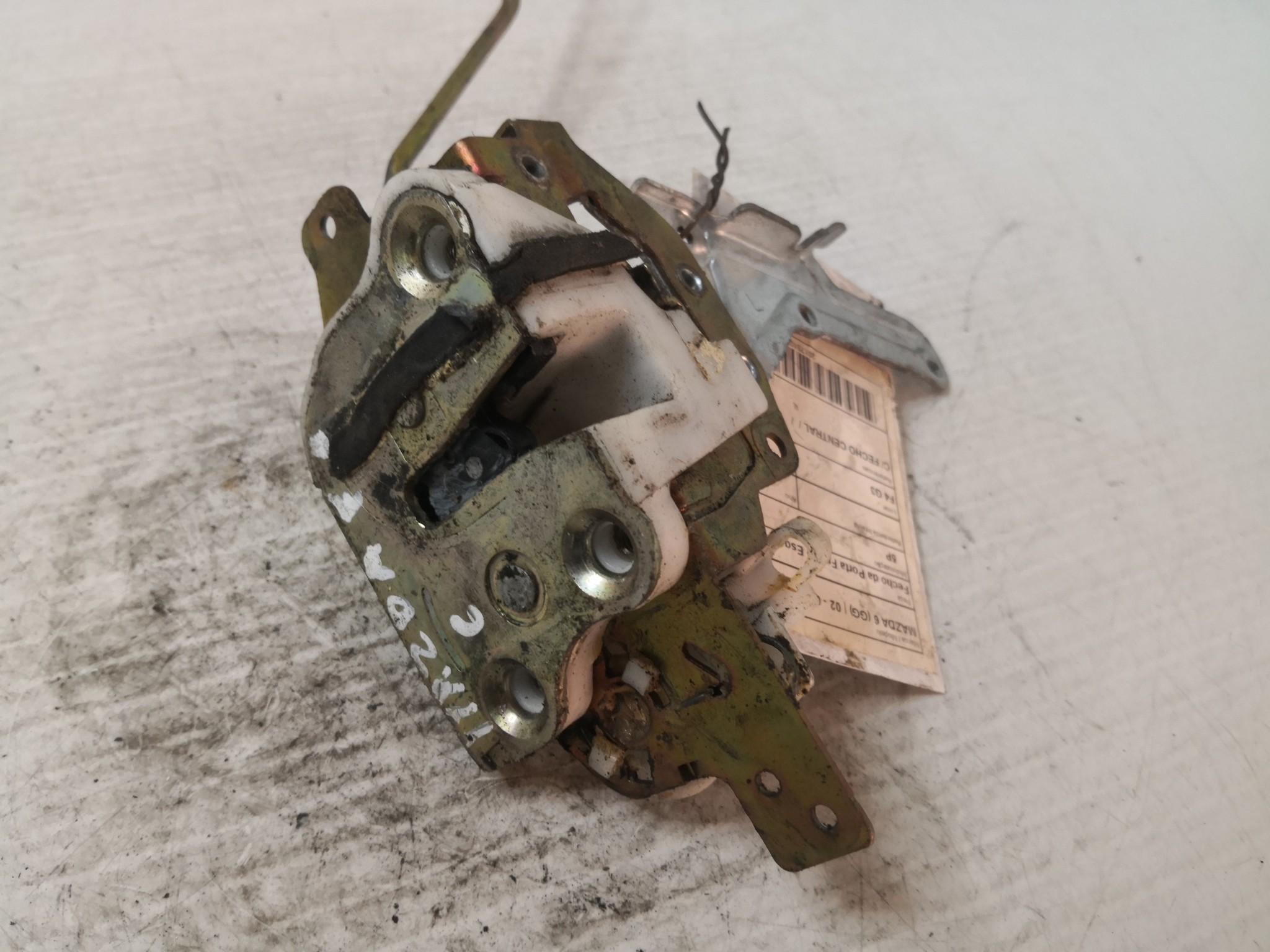 Fecho da Porta Frente Esq MAZDA - ID S_35106