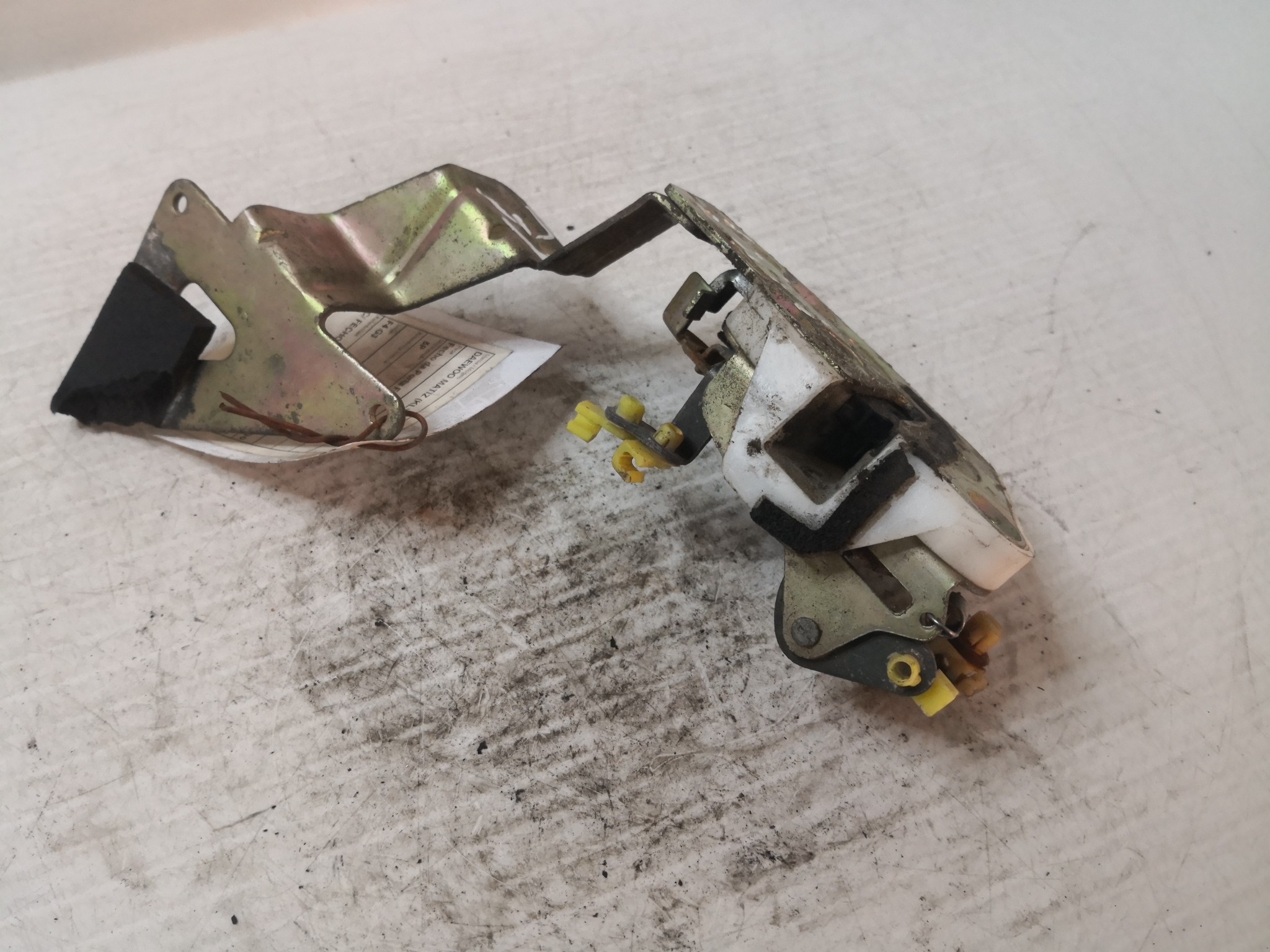 Fecho da Porta Frente Esq DAEWOO MATIZ (M100, M150) | 98 -  Imagem-1