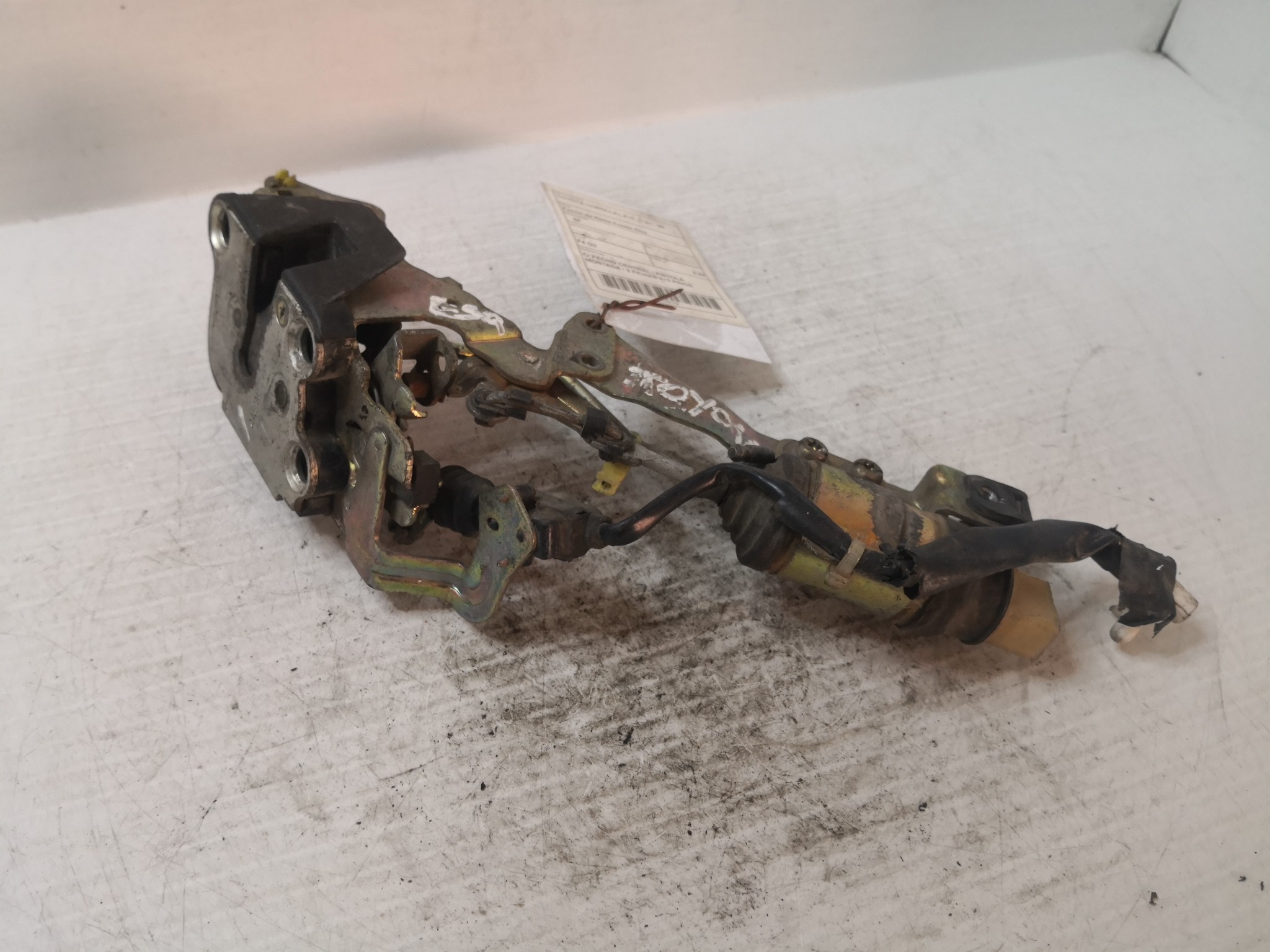 Fecho da Porta Frente Esq TOYOTA - ID S_35111