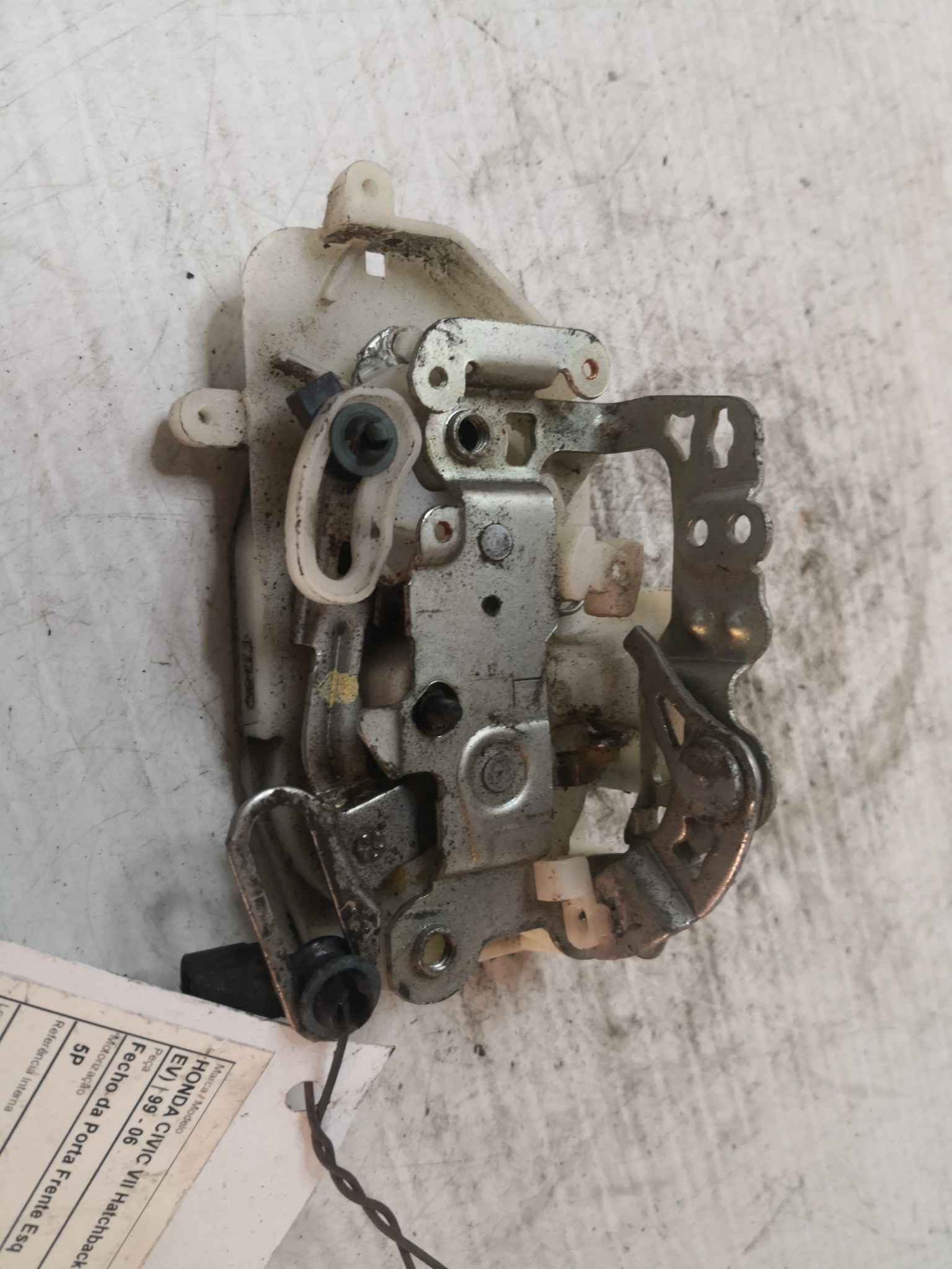 Fecho da Porta Frente Esq HONDA CIVIC VII Hatchback (EU, EP, EV) | 99 - 06 Imagem-1