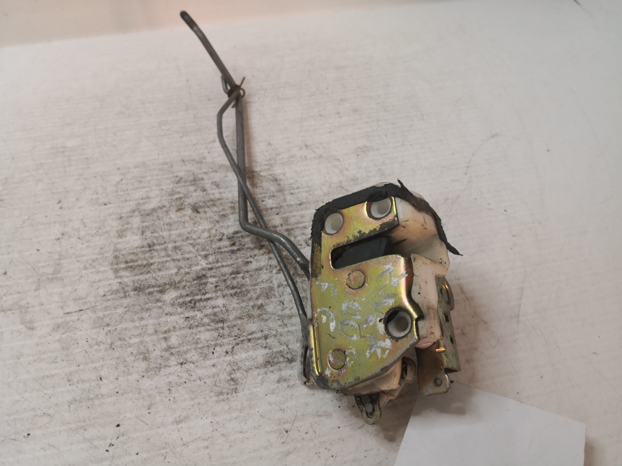 Fecho da Porta Frente Esq ROVER - ID S_35080