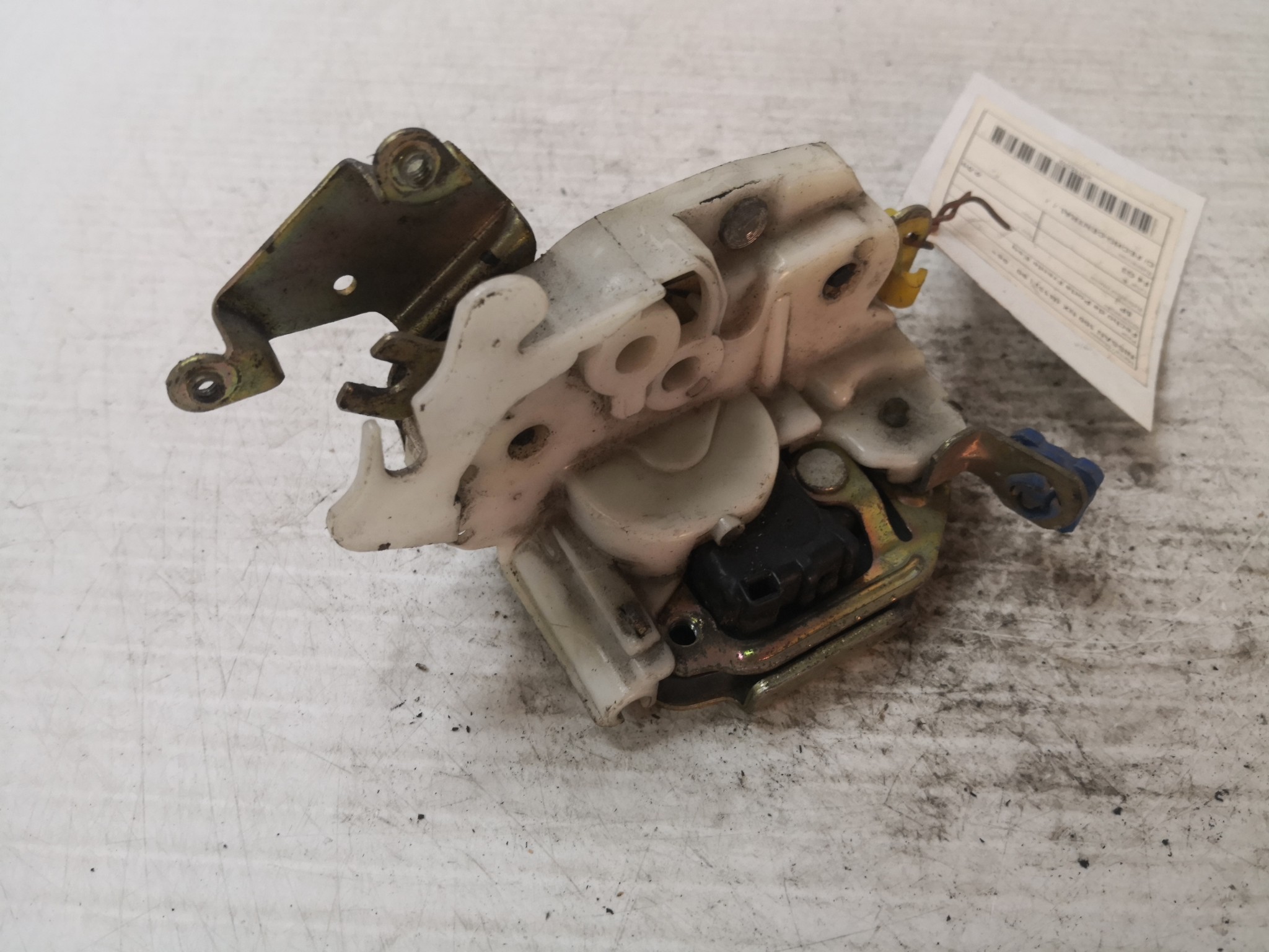 Fecho da Porta Frente Esq NISSAN 100 NX (B13) | 90 - 96 Imagem-2