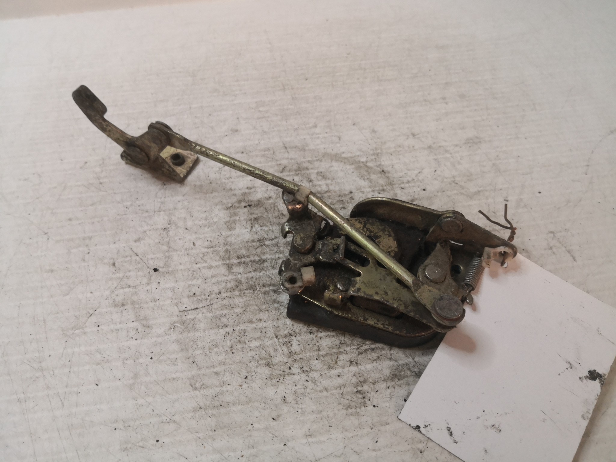 Fecho da Porta Frente Esq BEDFORD SETA KD27 | 81 - 92 Imagem-2