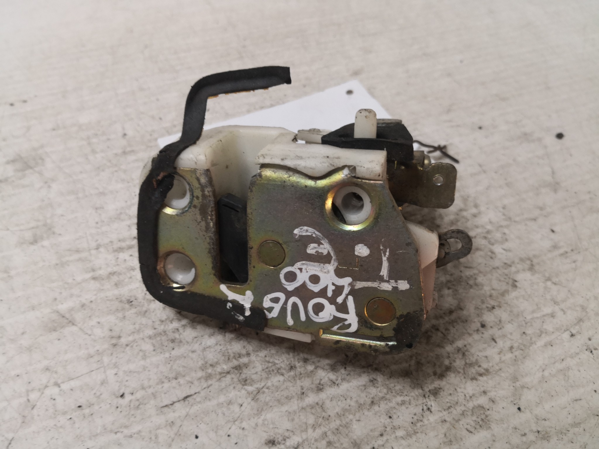 Fecho da Porta Trás Esq ROVER - ID S_36138