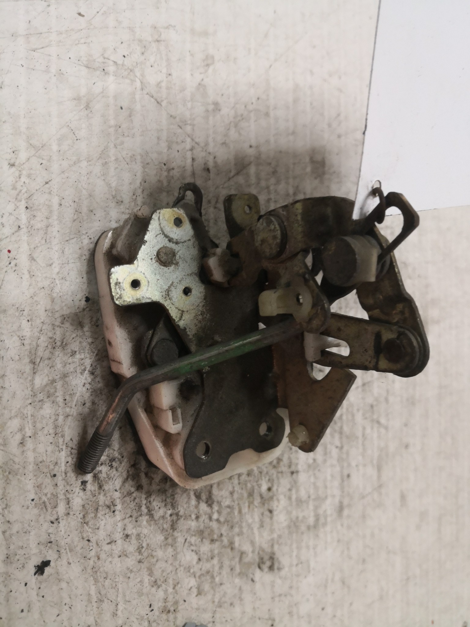 Fecho da Porta Trás Esq ROVER 600 (RH) | 93 - 00 Imagem-3