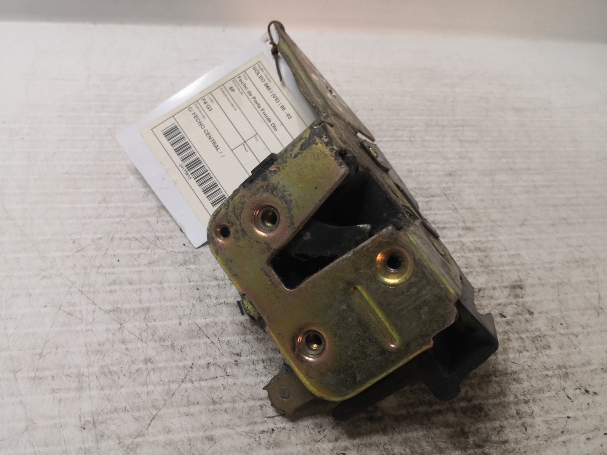 Fecho da Porta Frente Dto VOLVO - ID S_35614