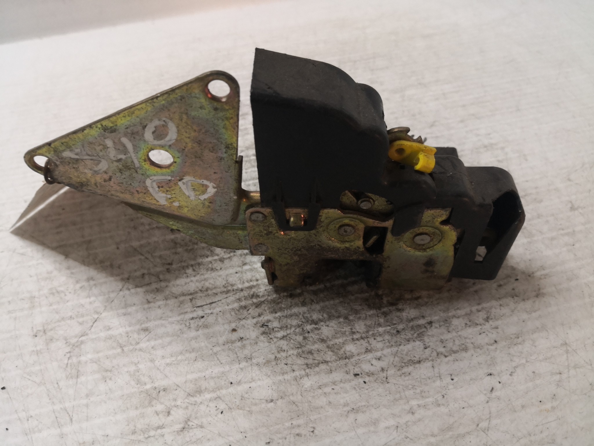 Fecho da Porta Frente Dto VOLVO S40 I (644) | 95 - 04 Imagem-1