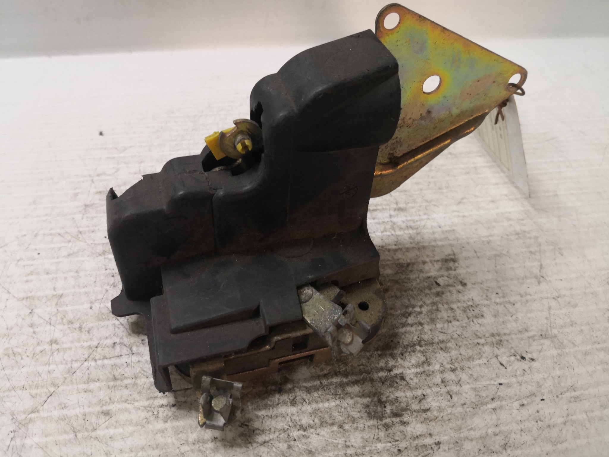 Fecho da Porta Frente Dto VOLVO S40 I (644) | 95 - 04 Imagem-2