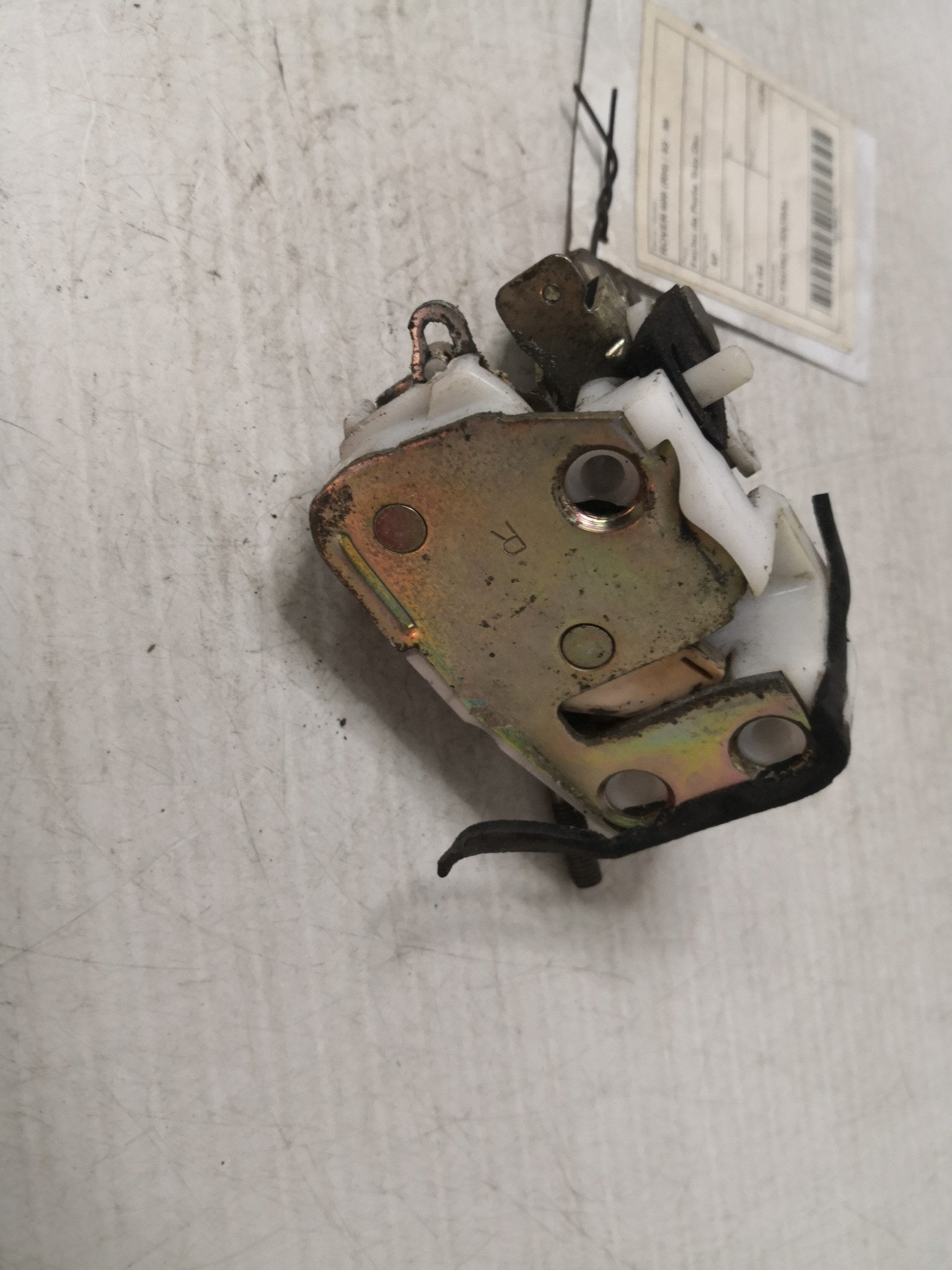 Fecho da Porta Trás Dto ROVER - ID S_36276