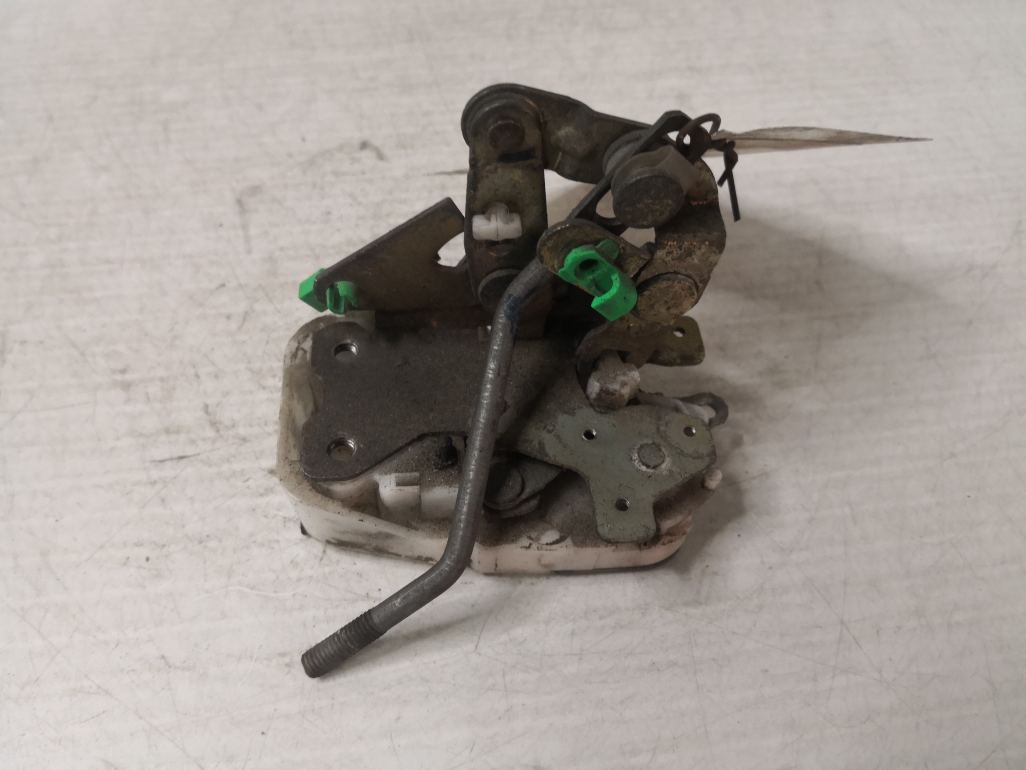 Fecho da Porta Trás Dto ROVER 600 (RH) | 93 - 00 Imagem-2