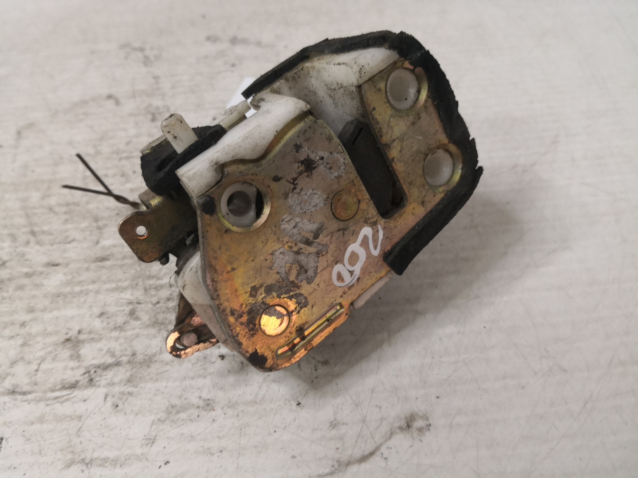 Fecho da Porta Trás Dto ROVER - ID S_36282