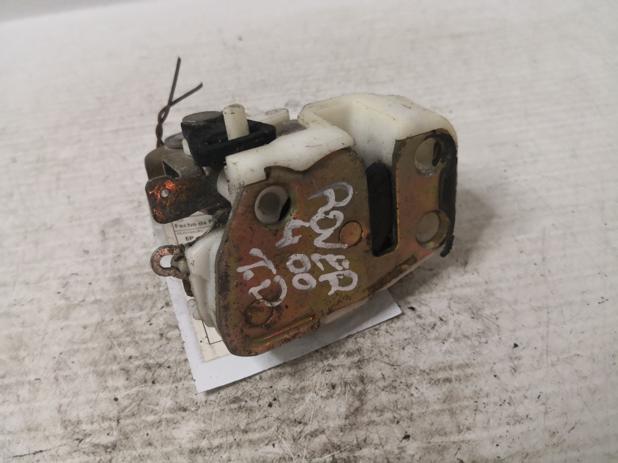 Fecho da Porta Trás Dto ROVER - ID S_36283