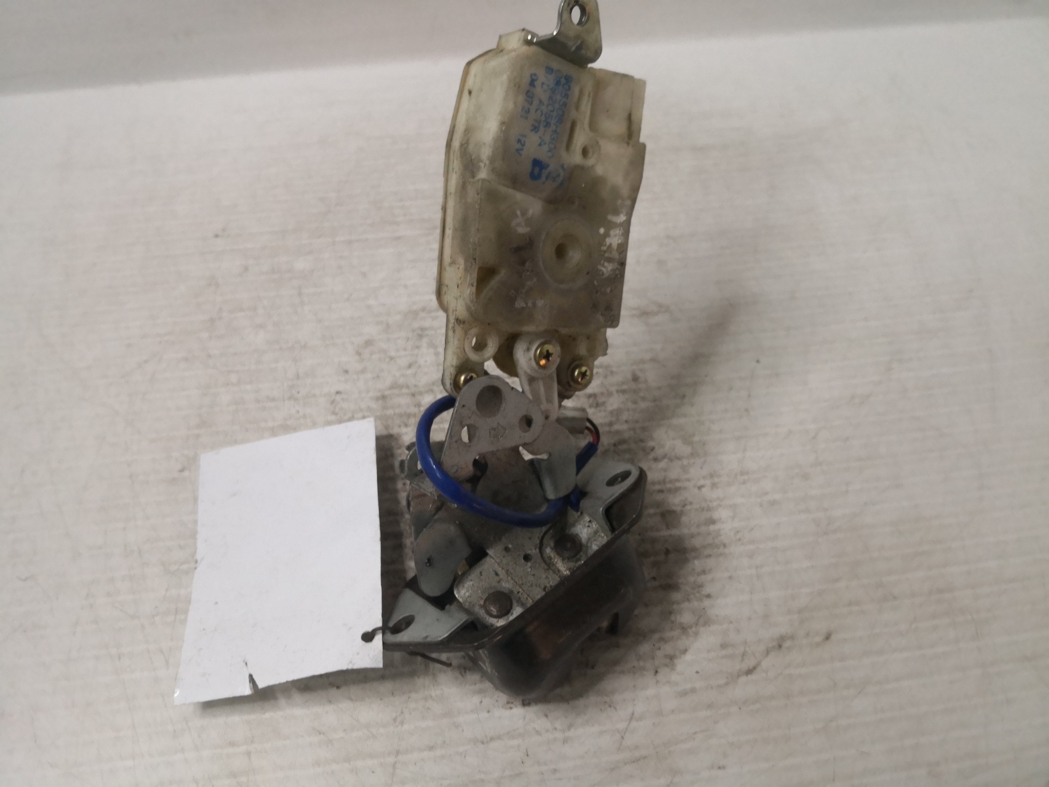 Fecho da Mala NISSAN X-TRAIL (T30) | 01 - 13 Imagem-2