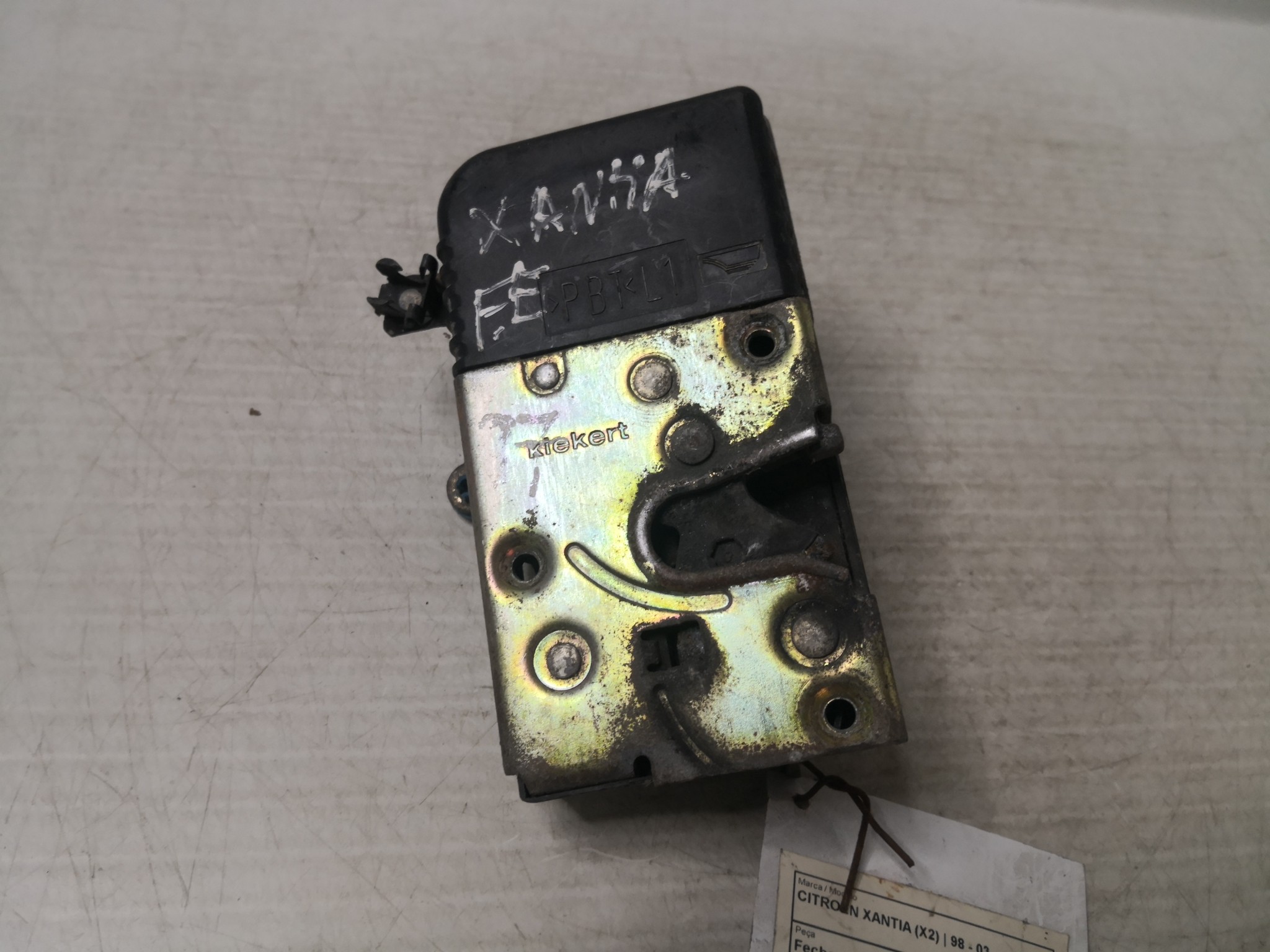 Fecho da Porta Frente Esq CITROEN - ID S_34862