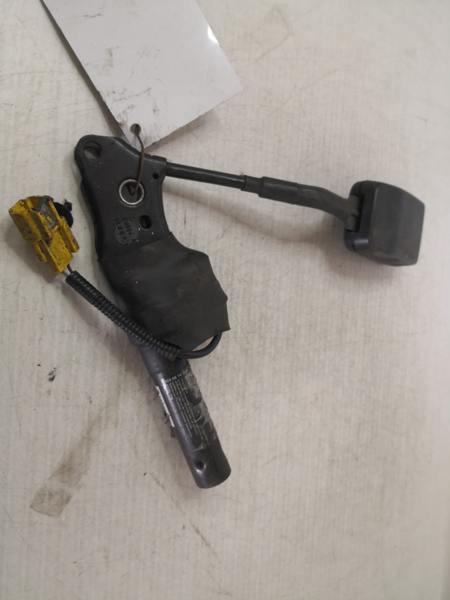 Engate Cinto Frente Esq FORD - ID S_53841