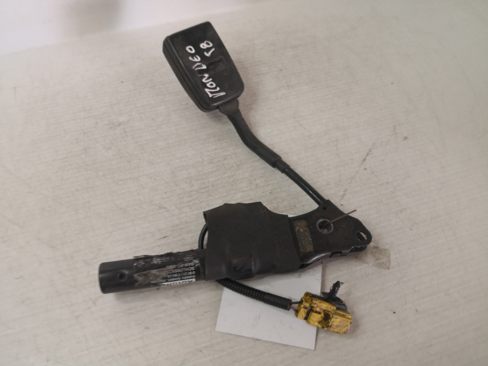 Engate Cinto Frente Esq FORD MONDEO II (BAP) | 96 - 00 Imagem-2