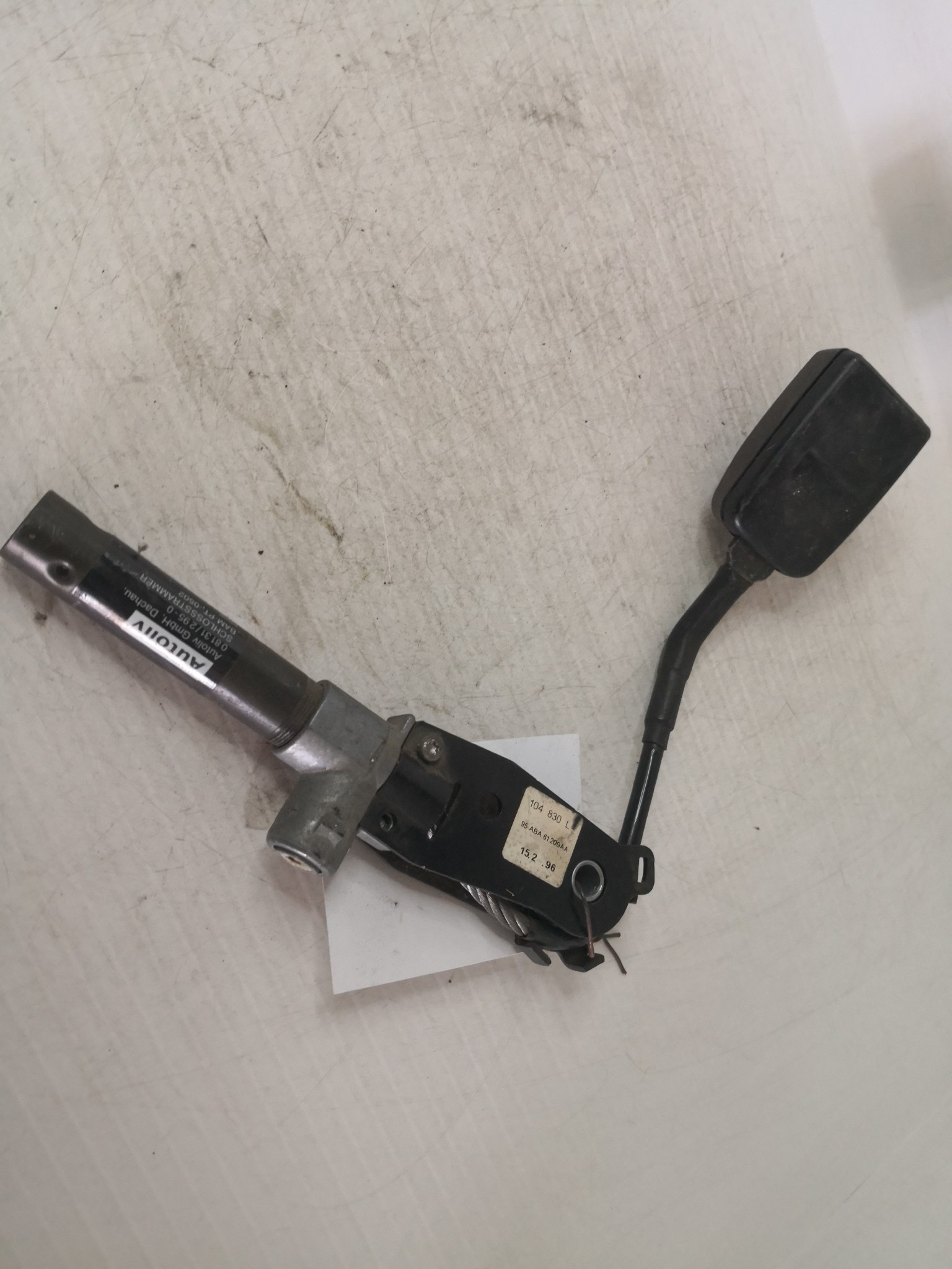 Engate Cinto Frente Esq FORD PUMA (EC_) | 97 - 02 Imagem-1