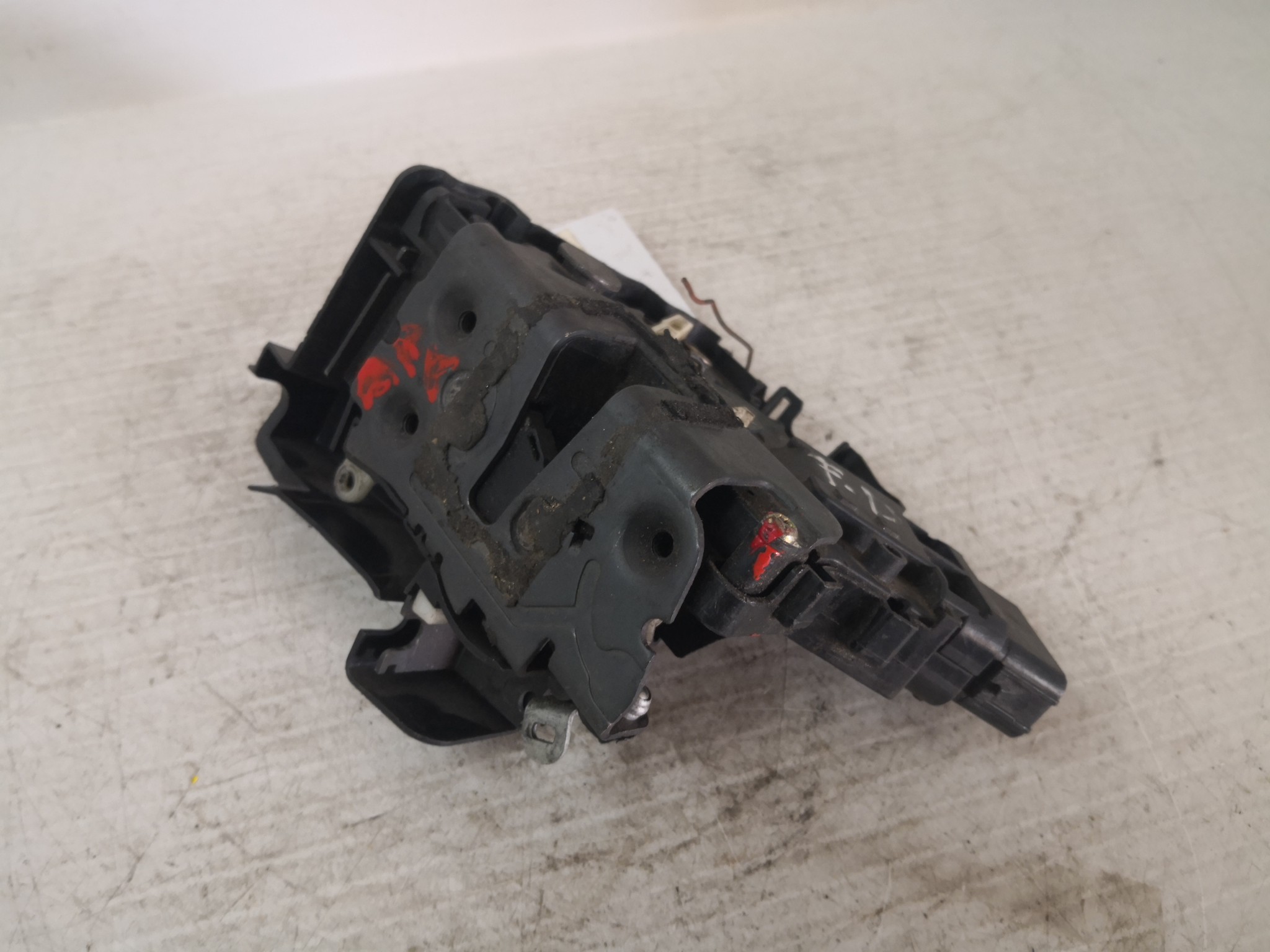 Fecho da Porta Frente Esq FORD - ID S_35030